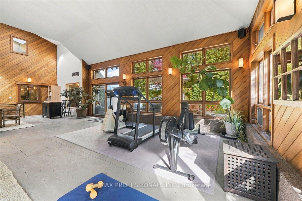 Photo 51 of 17 King Georges Road, Etobicoke, Kingsway South — HOMEH