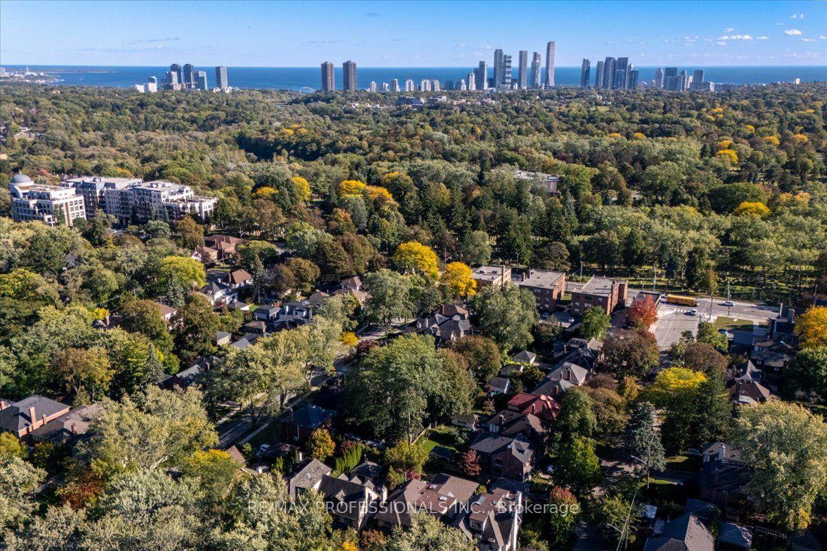 Photo 74 of 17 King Georges Road, Etobicoke, Kingsway South — HOMEH