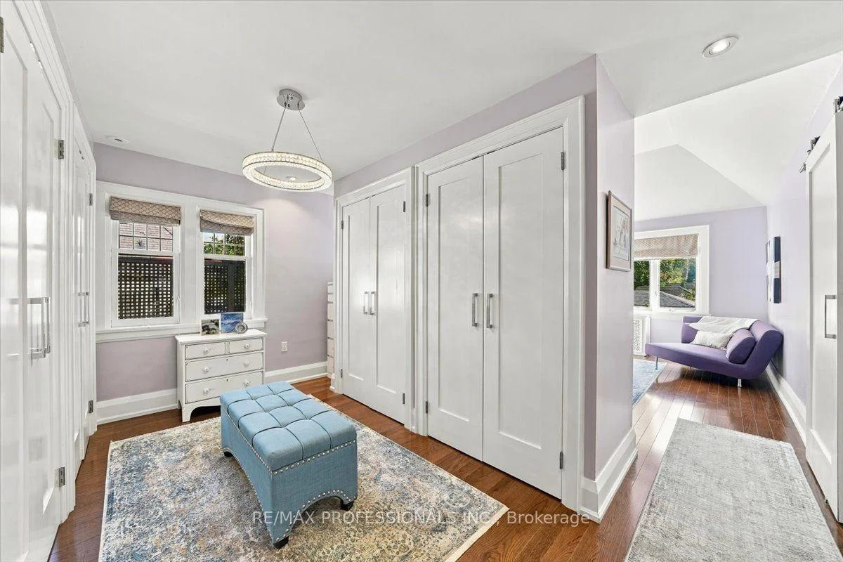 Photo 29 of 17 King Georges Road, Etobicoke, Kingsway South — HOMEH