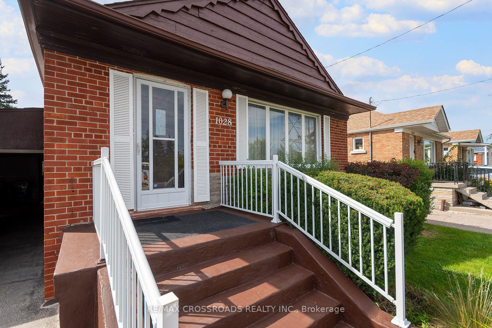 Photo 5 of 1028 Kennedy Road, Scarborough, Dorset Park — HOMEH