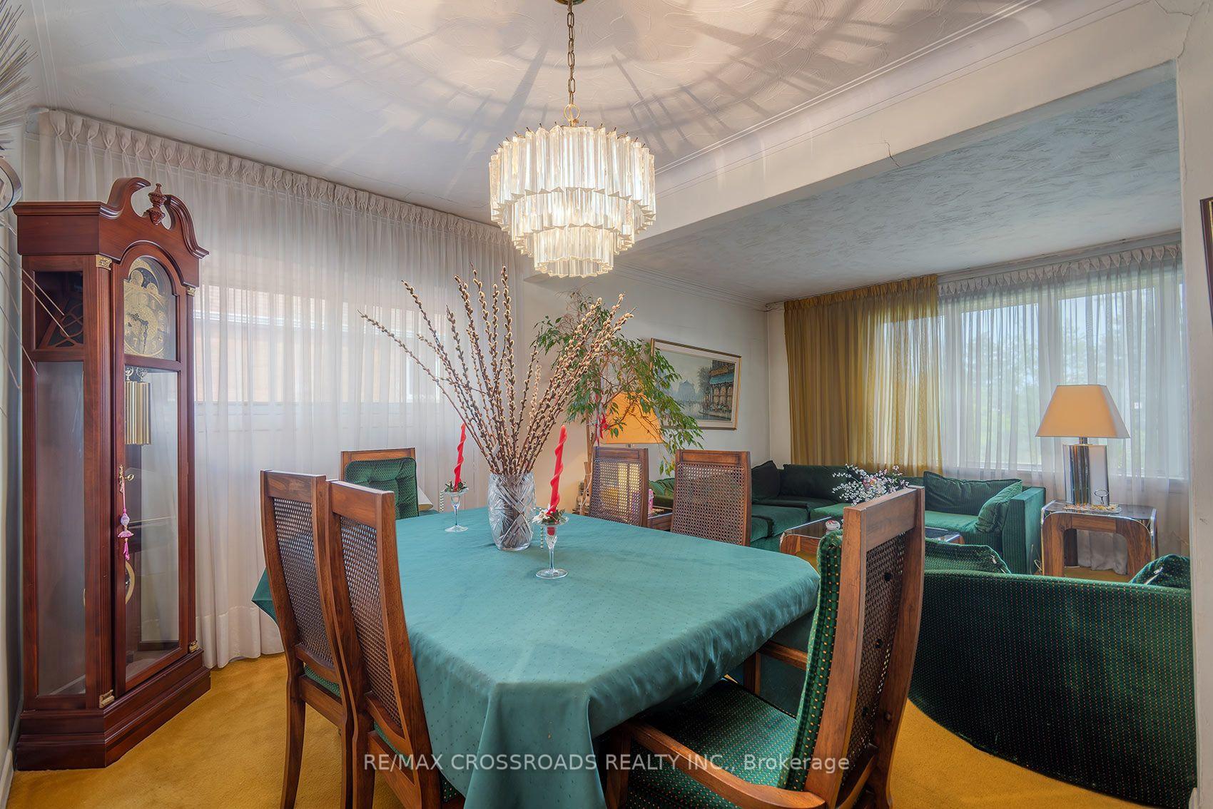 Photo 13 of 1028 Kennedy Road, Scarborough, Dorset Park — HOMEH