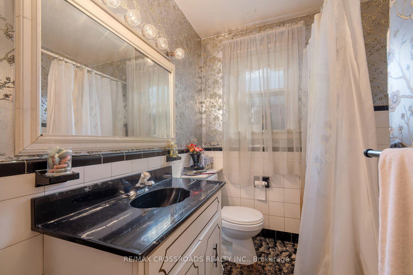 Photo 21 of 1028 Kennedy Road, Scarborough, Dorset Park — HOMEH