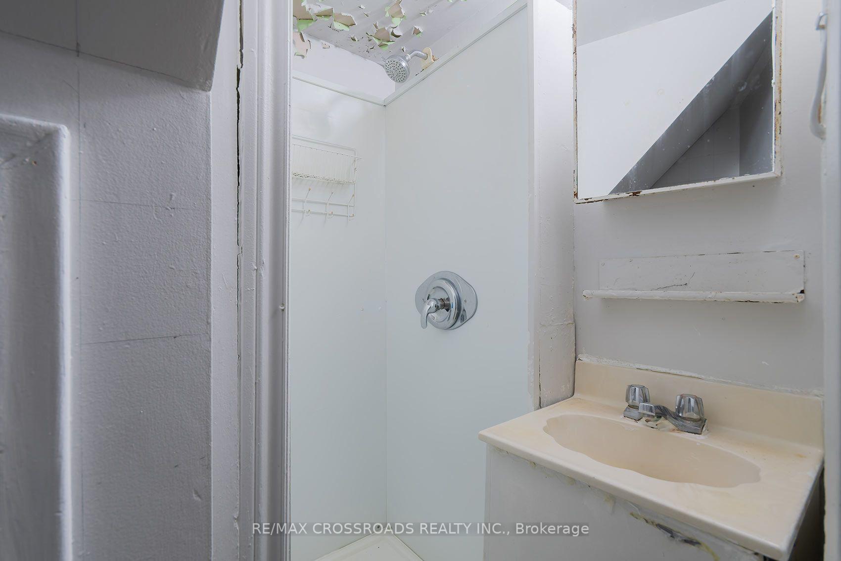 Photo 34 of 1028 Kennedy Road, Scarborough, Dorset Park — HOMEH