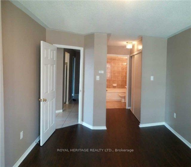 Photo 8 of Unit 1506, 887 Bay Street, Toronto, Bay Street Corridor — HOMEH