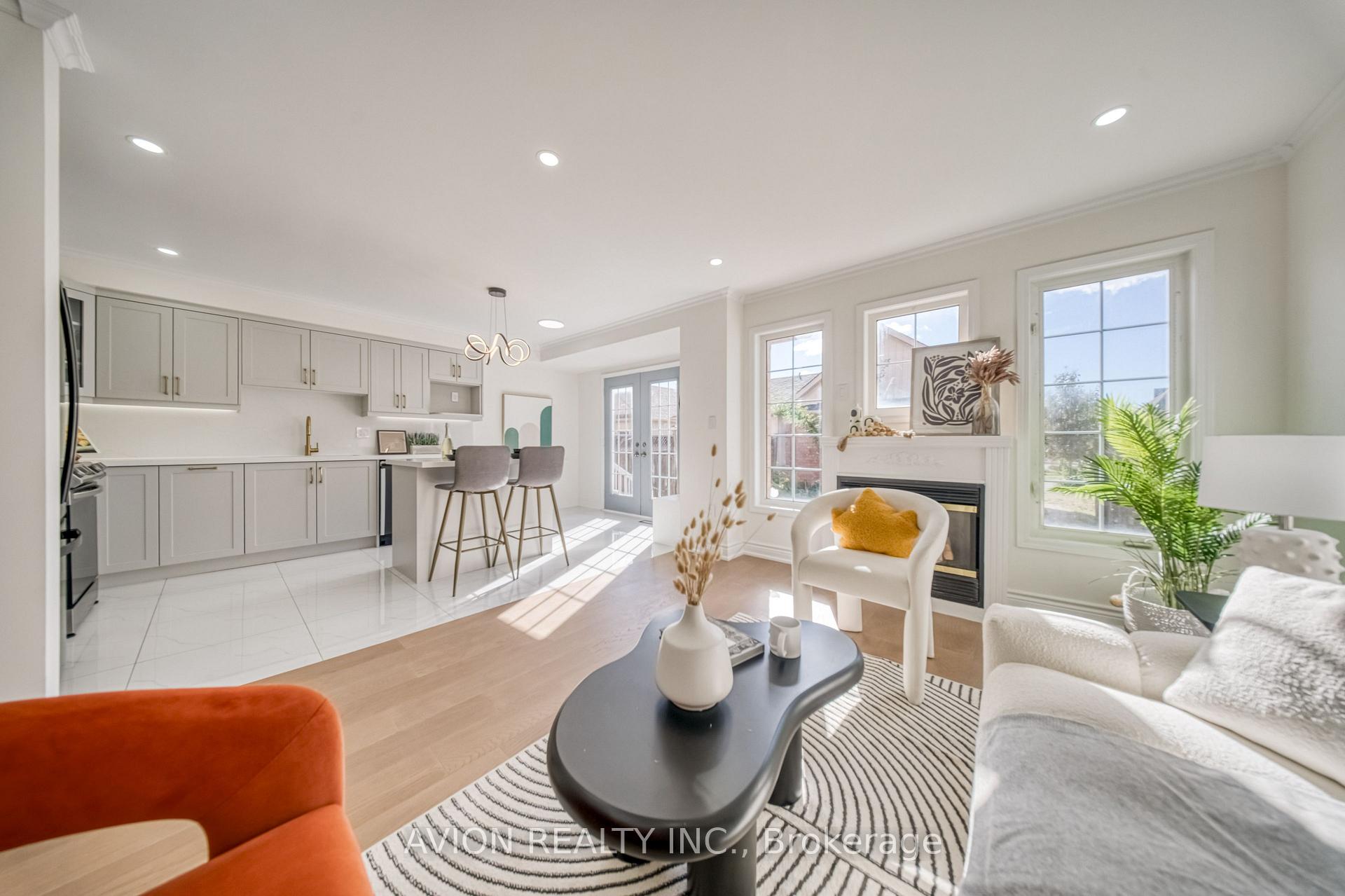 Photo 15 of 741 Bur Oak Avenue, Markham, Wismer — HOMEH