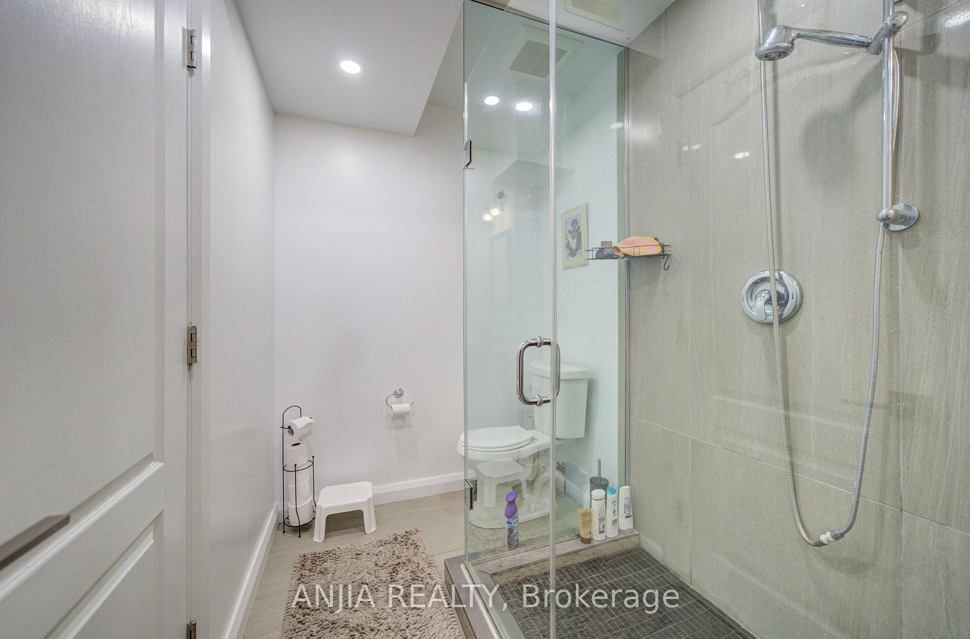 Photo 10 of 7 Hawtin Lane, Aurora, Aurora Grove — HOMEH