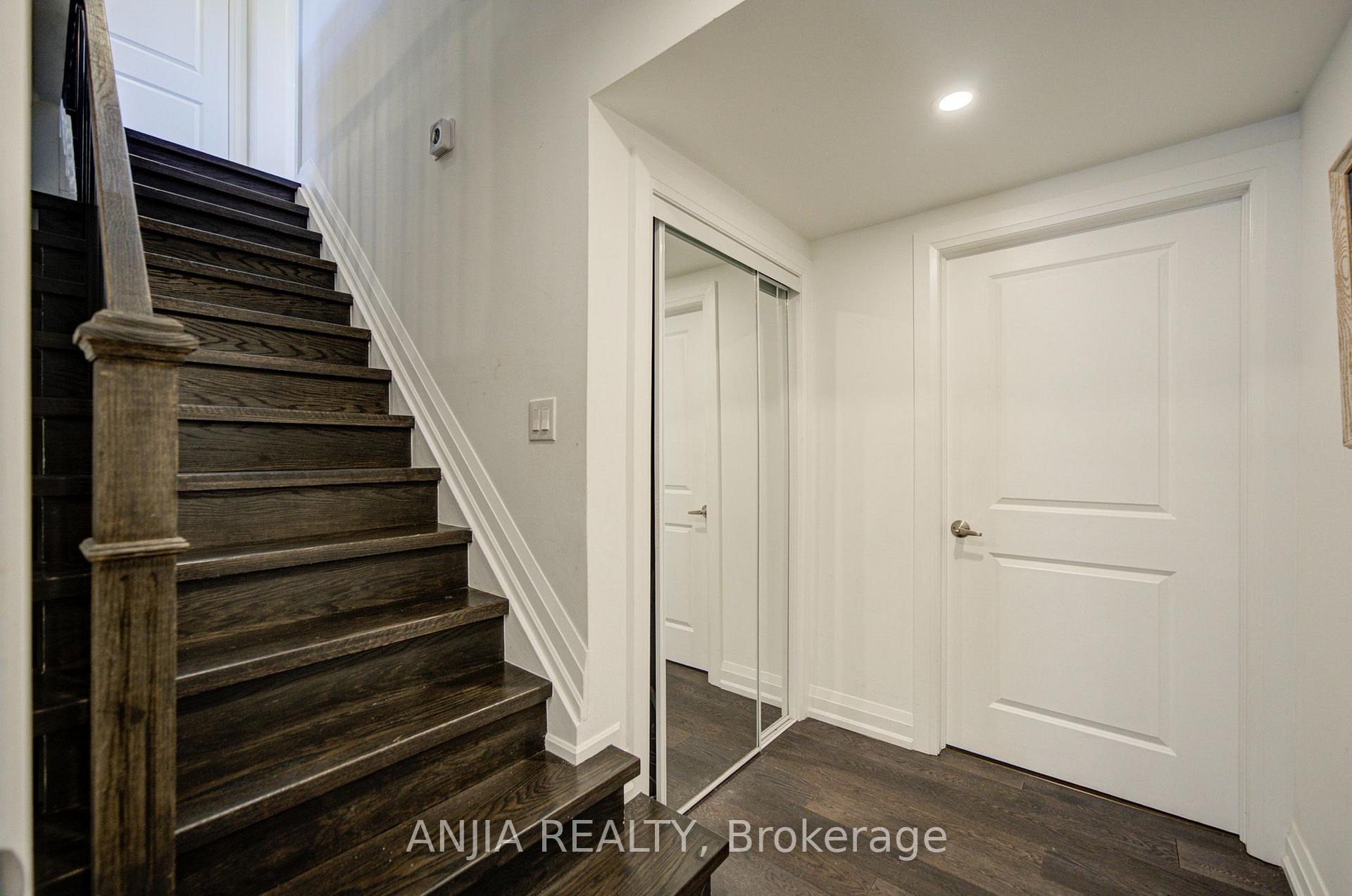Photo 11 of 7 Hawtin Lane, Aurora, Aurora Grove — HOMEH