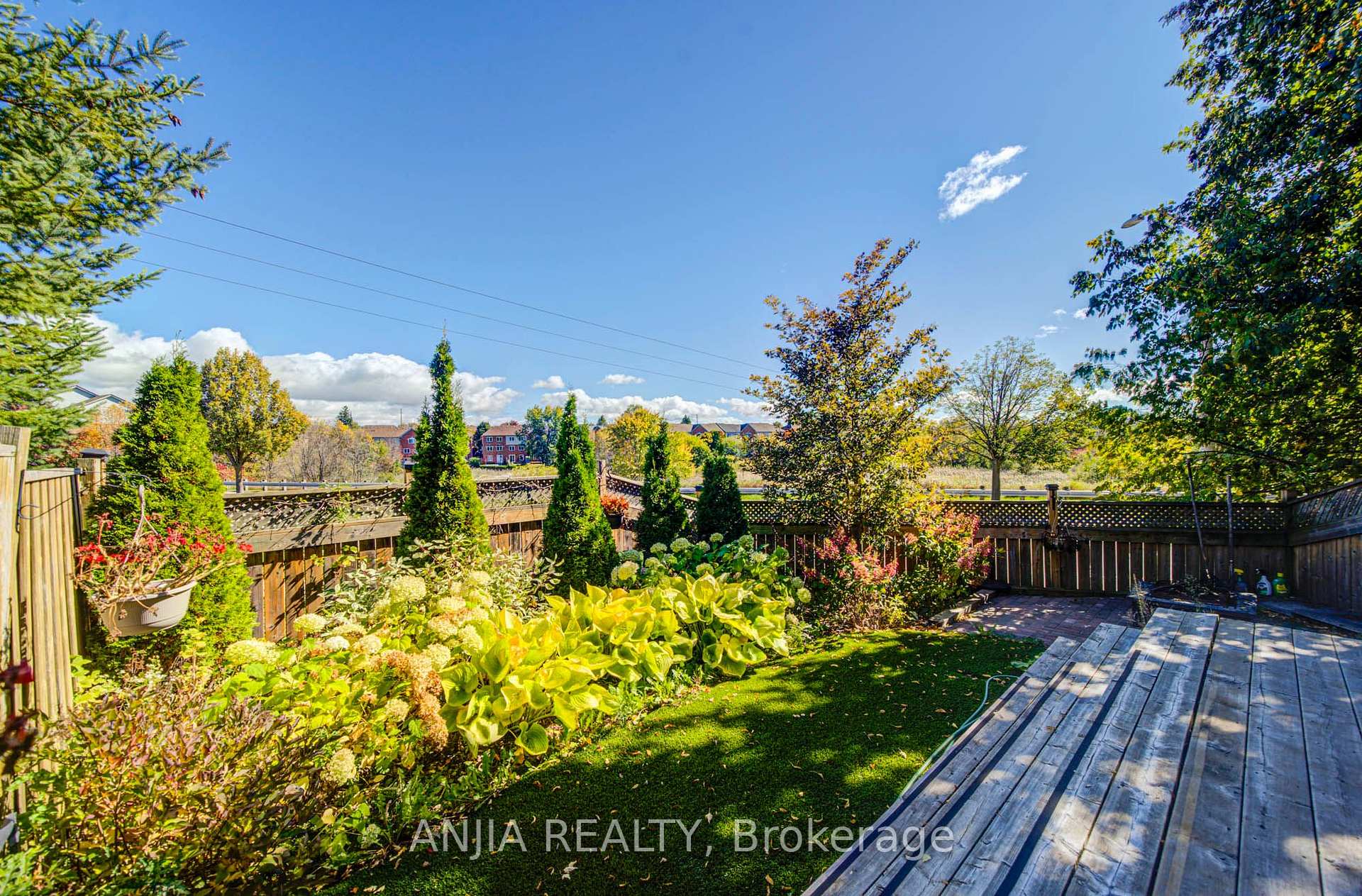 Photo 43 of 7 Hawtin Lane, Aurora, Aurora Grove — HOMEH