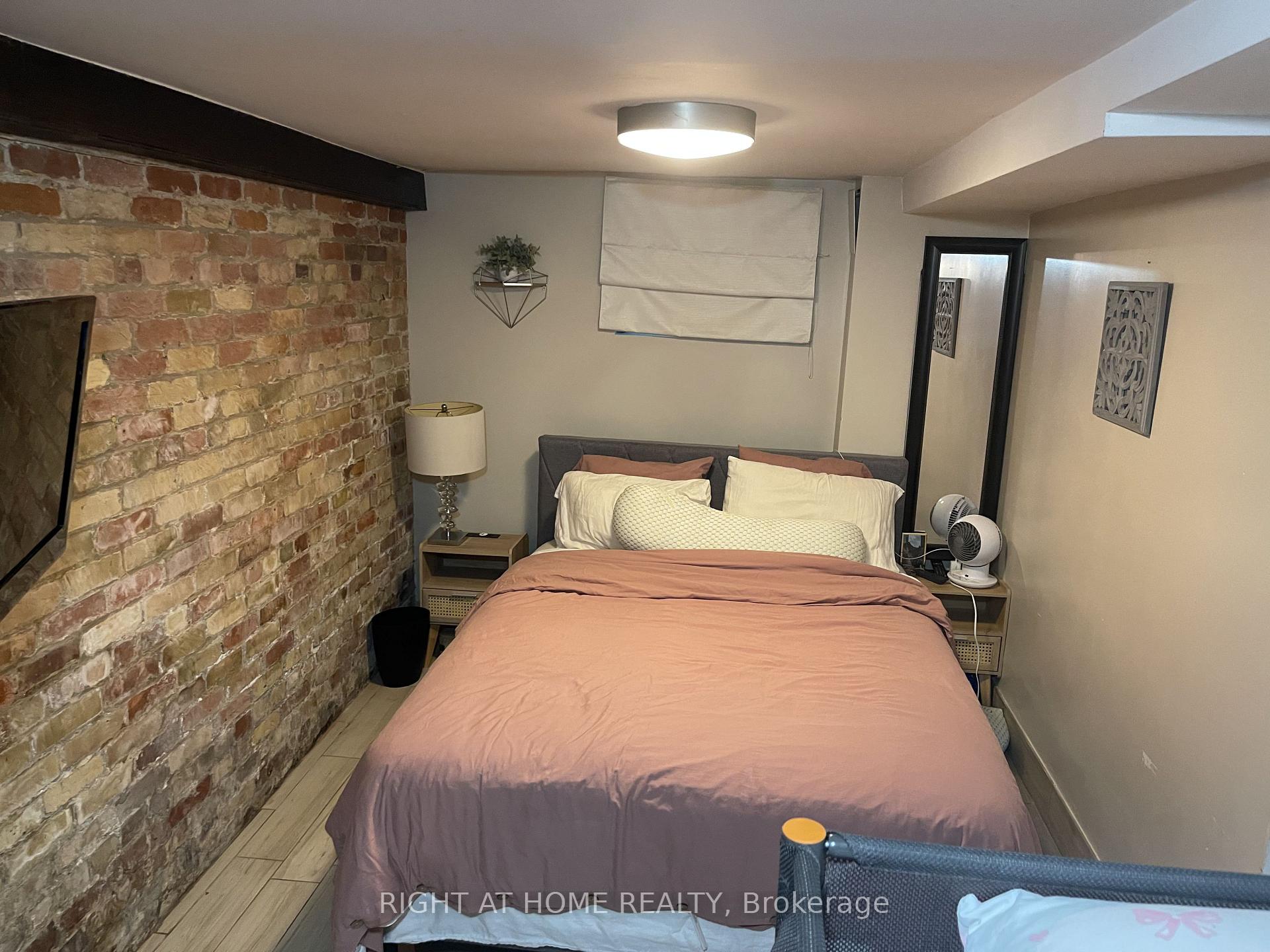 Photo 1 of Unit Lower Level, 109 Lippincott Street, Toronto, University — HOMEH