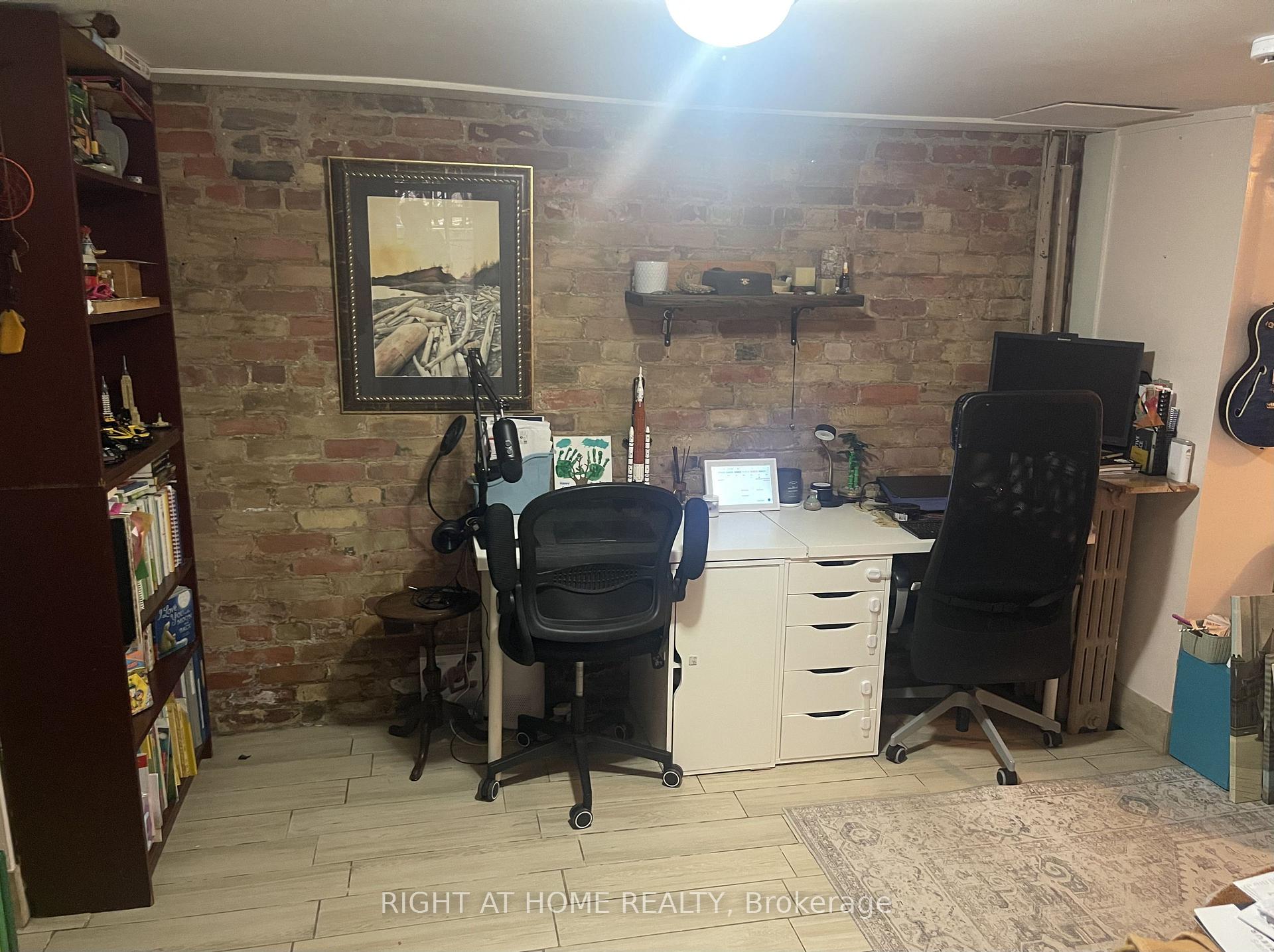 Photo 3 of Unit Lower Level, 109 Lippincott Street, Toronto, University — HOMEH