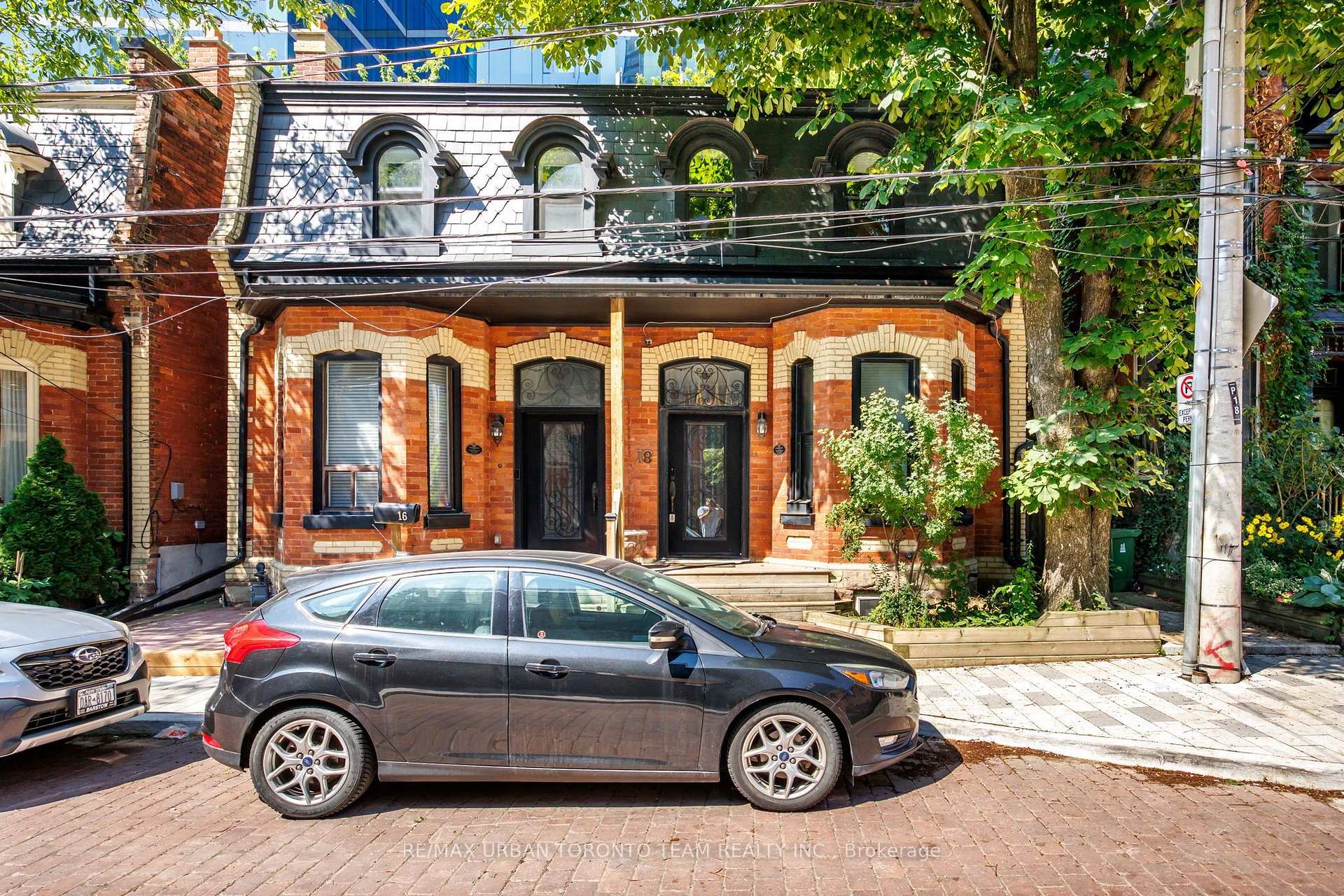 Photo 1 of 18 Draper Street, Toronto, Waterfront Communities — HOMEH