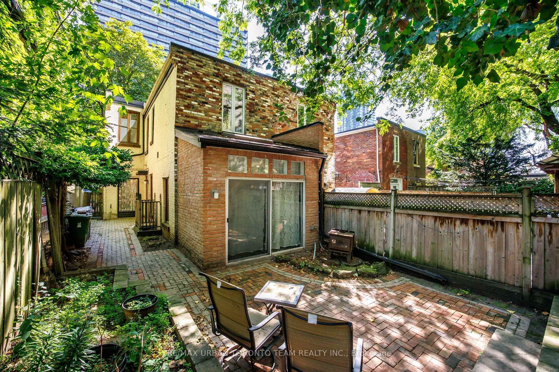 Photo 36 of 18 Draper Street, Toronto, Waterfront Communities — HOMEH