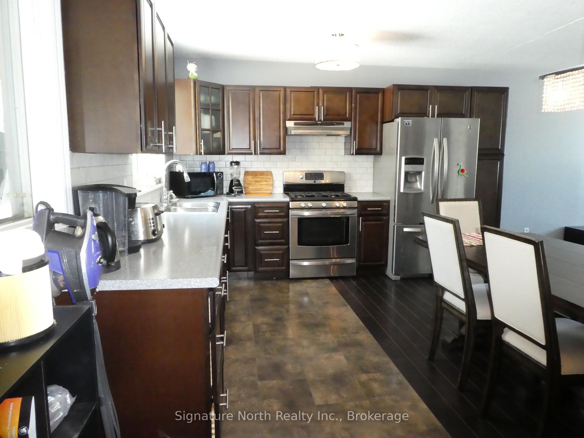 Photo 3 of 423 Birch Crescent, Greenstone, Nakina — HOMEH