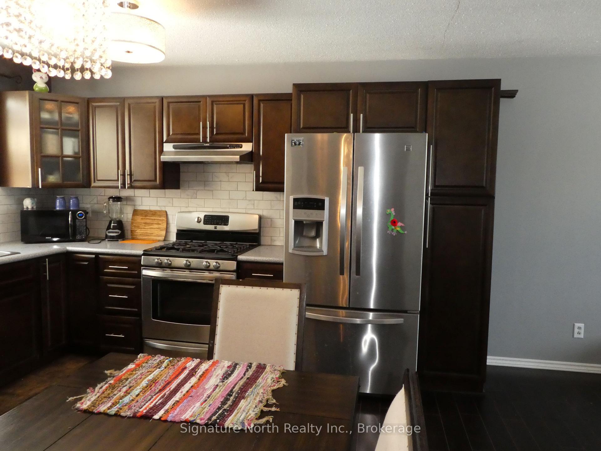 Photo 4 of 423 Birch Crescent, Greenstone, Nakina — HOMEH