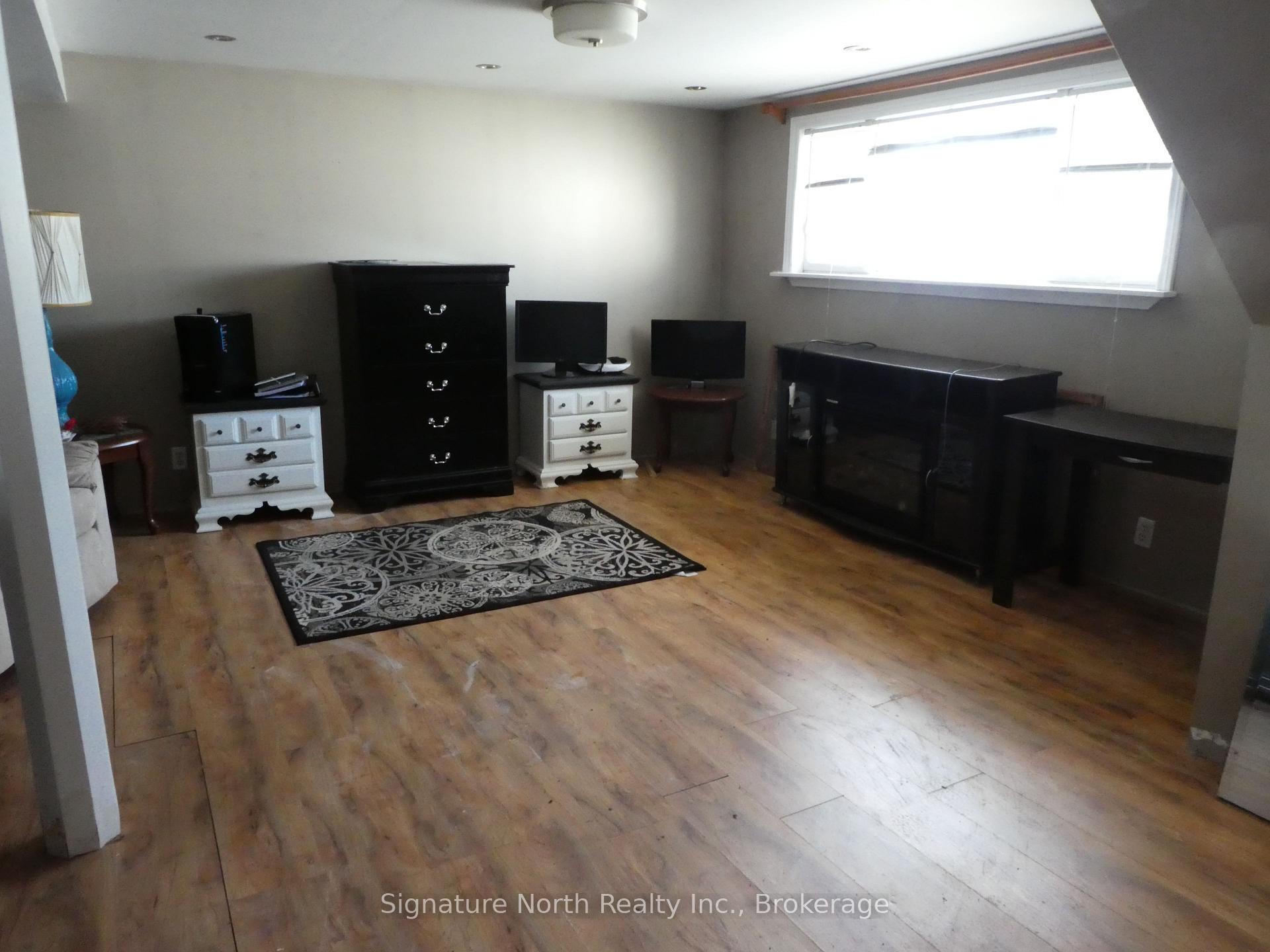 Photo 18 of 423 Birch Crescent, Greenstone, Nakina — HOMEH