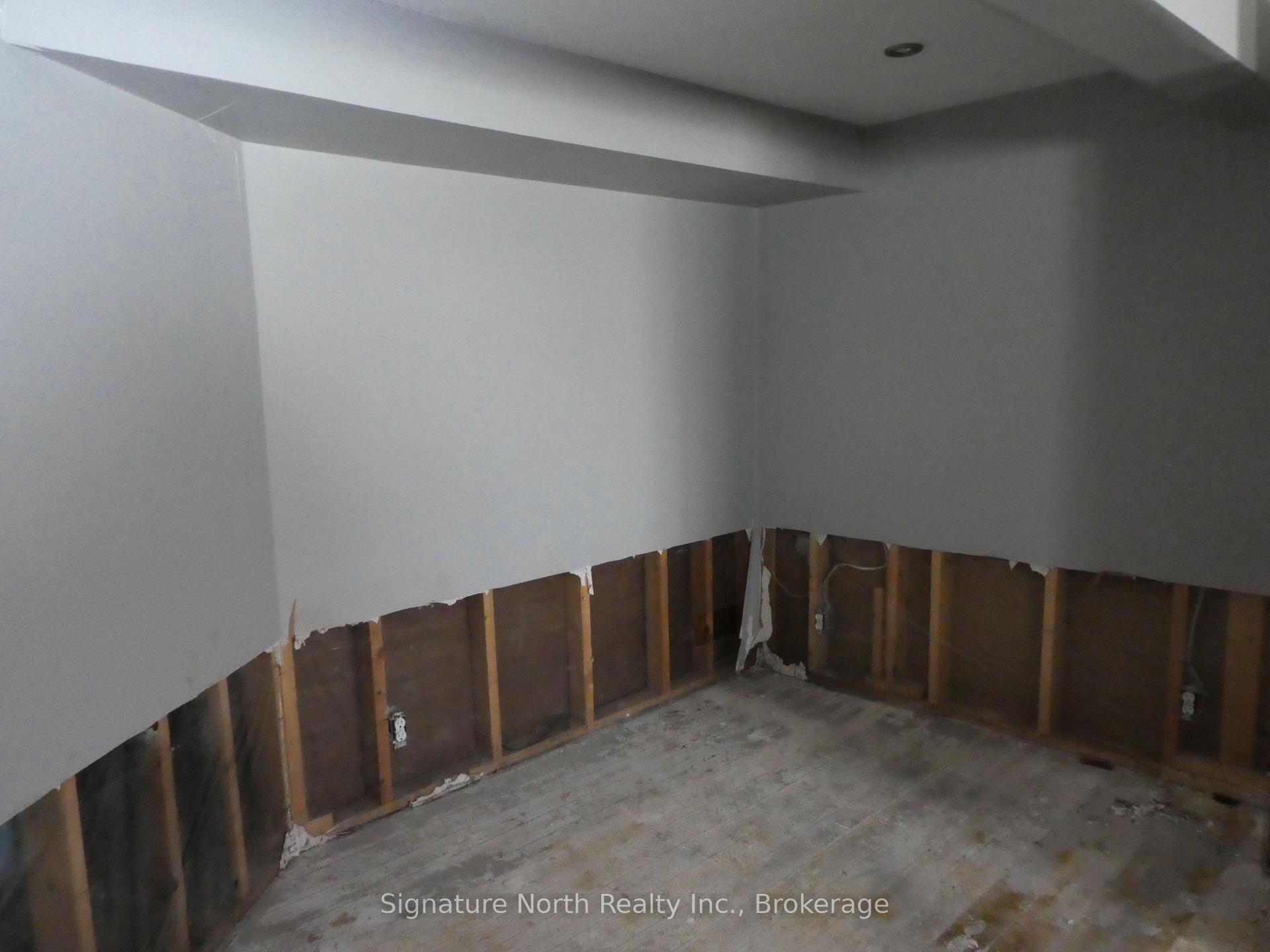 Photo 21 of 423 Birch Crescent, Greenstone, Nakina — HOMEH
