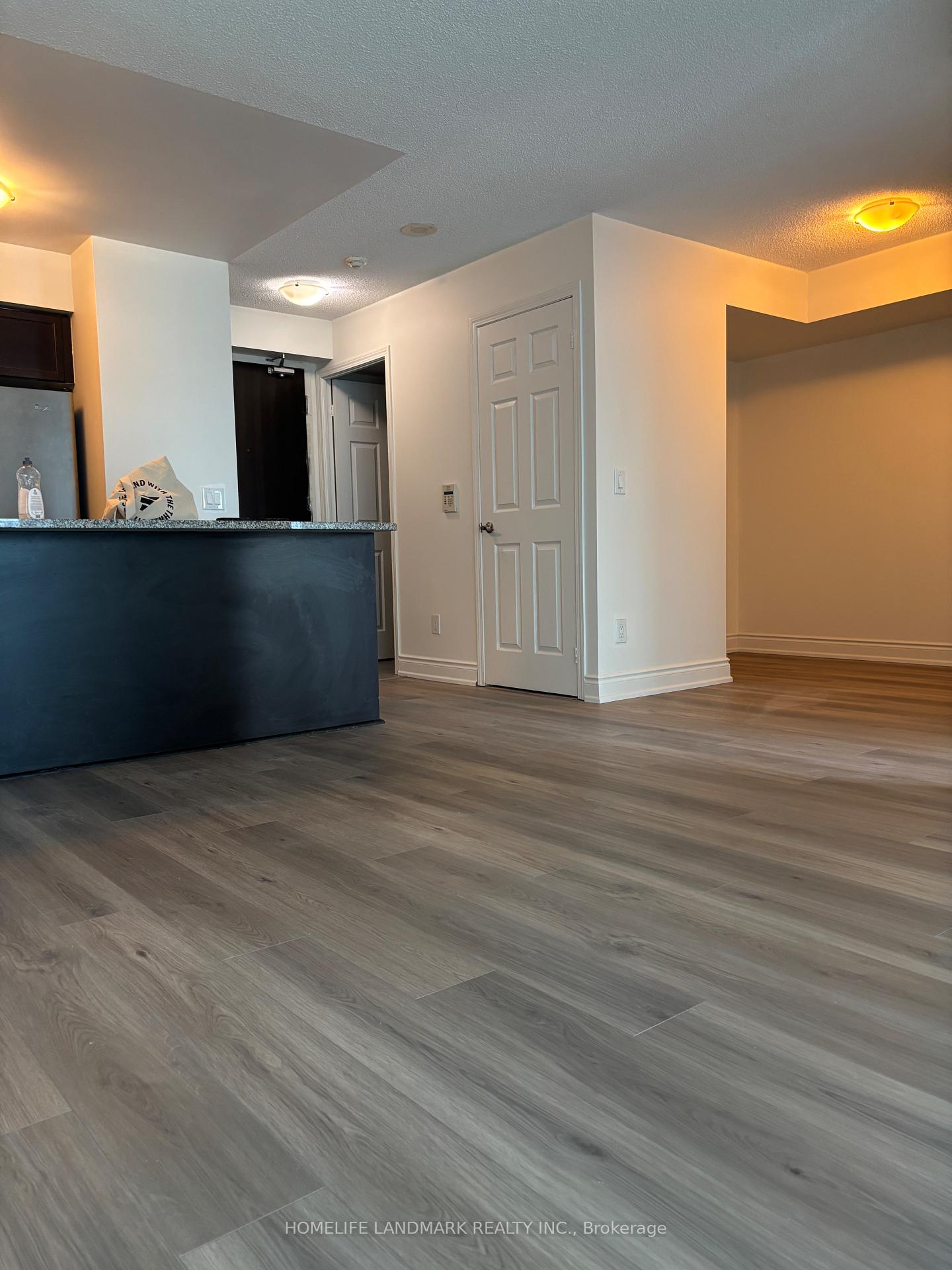 Photo 9 of Unit 2903, 19 Grand Trunk Crescent, Toronto, Waterfront Communities — HOMEH