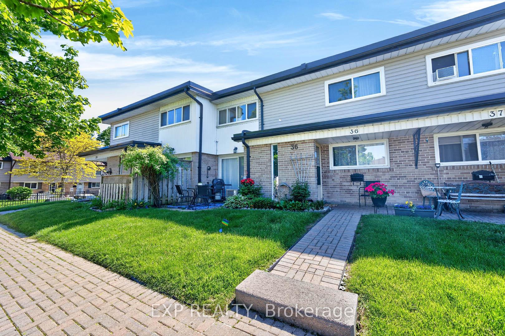 Photo 3 of Unit 36, 925 Bayly Street, Pickering, West Shore — HOMEH
