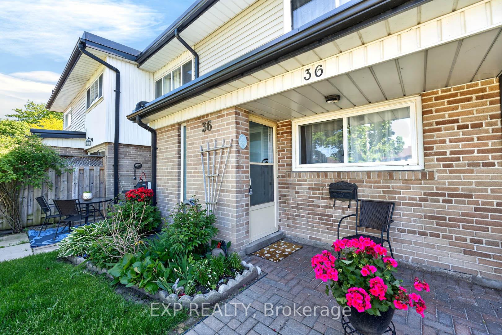 Photo 5 of Unit 36, 925 Bayly Street, Pickering, West Shore — HOMEH
