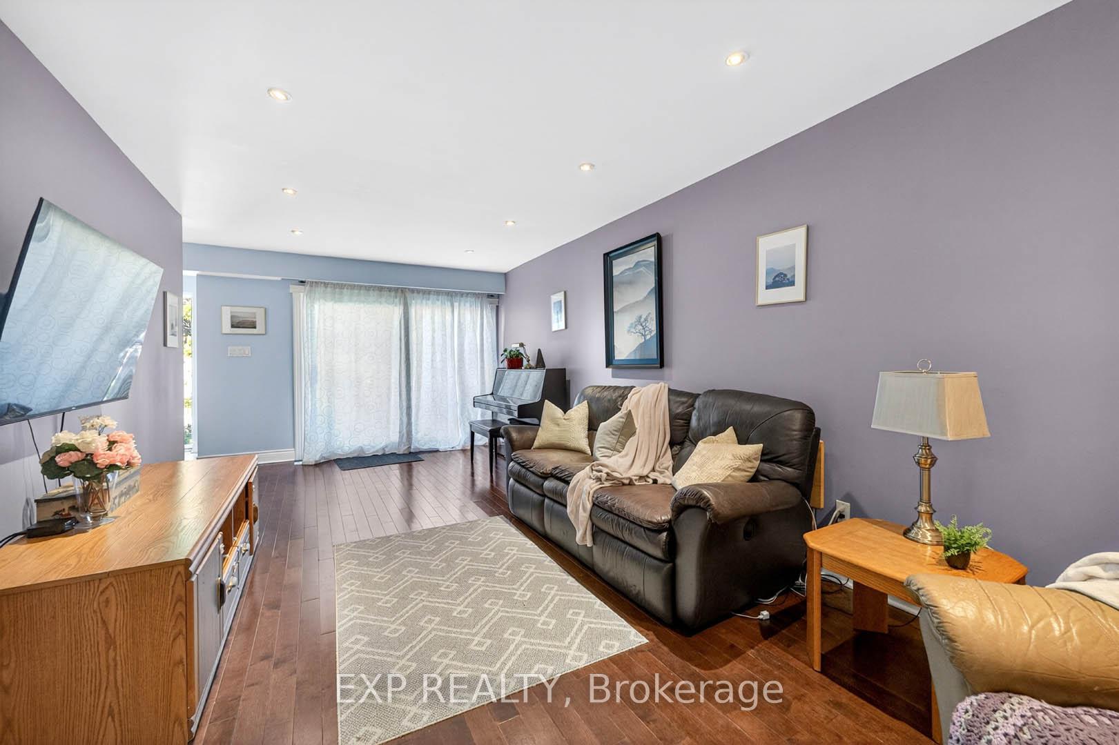 Photo 12 of Unit 36, 925 Bayly Street, Pickering, West Shore — HOMEH