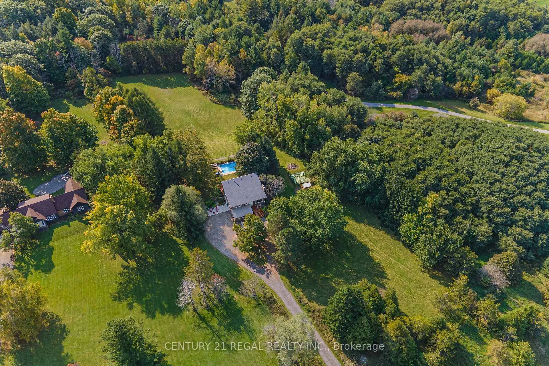 Photo 31 of 6171 7th Line, New Tecumseth, Beeton — HOMEH
