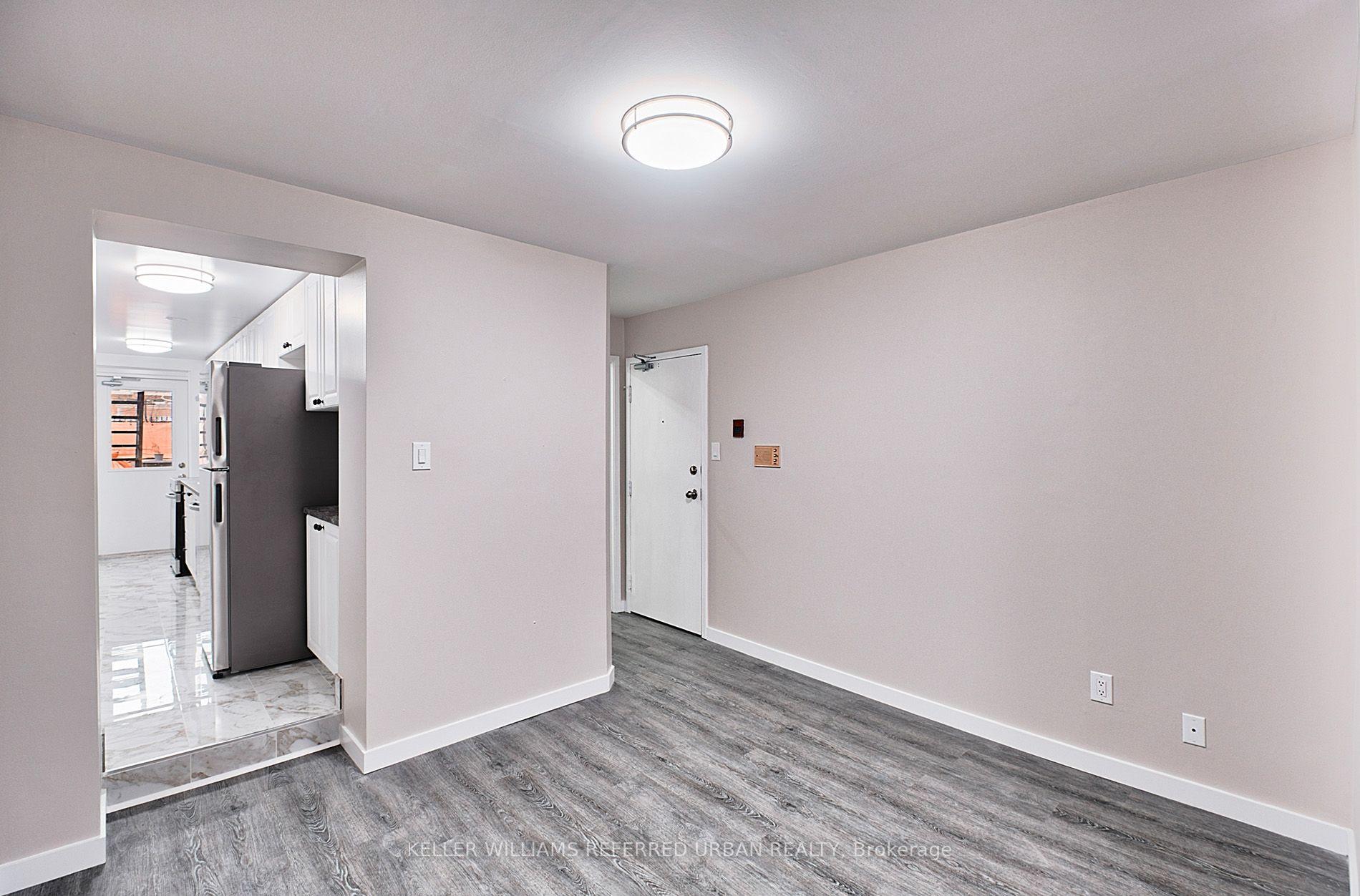 Photo 8 of Unit 1, 523 Bloor Street W, Toronto, University — HOMEH
