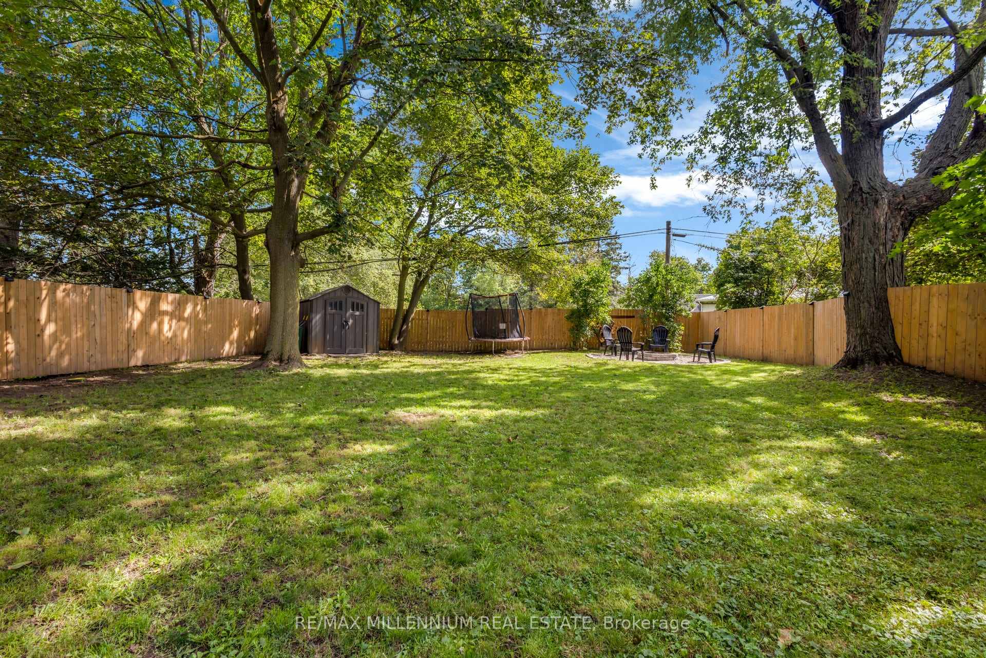 Photo 5 of 1537 Queen Street E, Caledon, Alton — HOMEH
