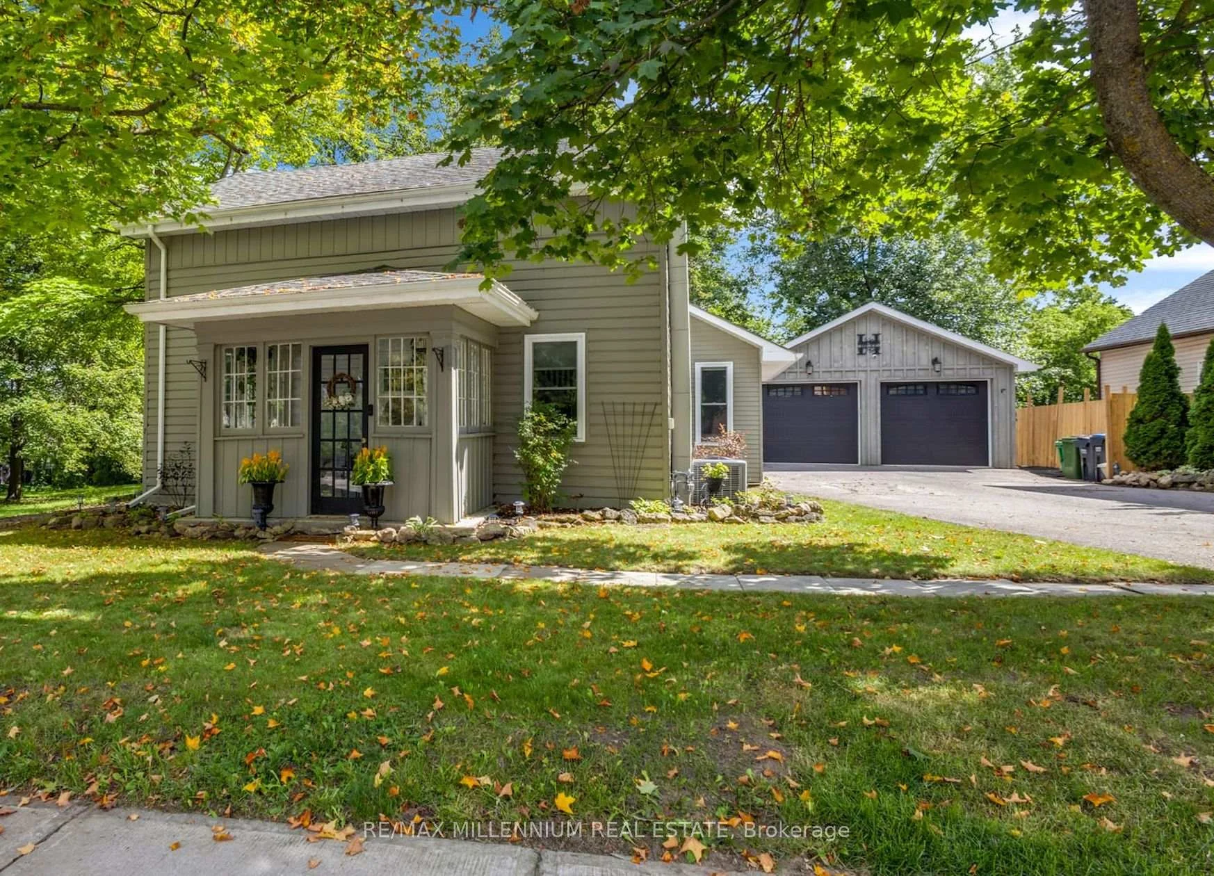 Photo 2 of 1537 Queen Street E, Caledon, Alton — HOMEH