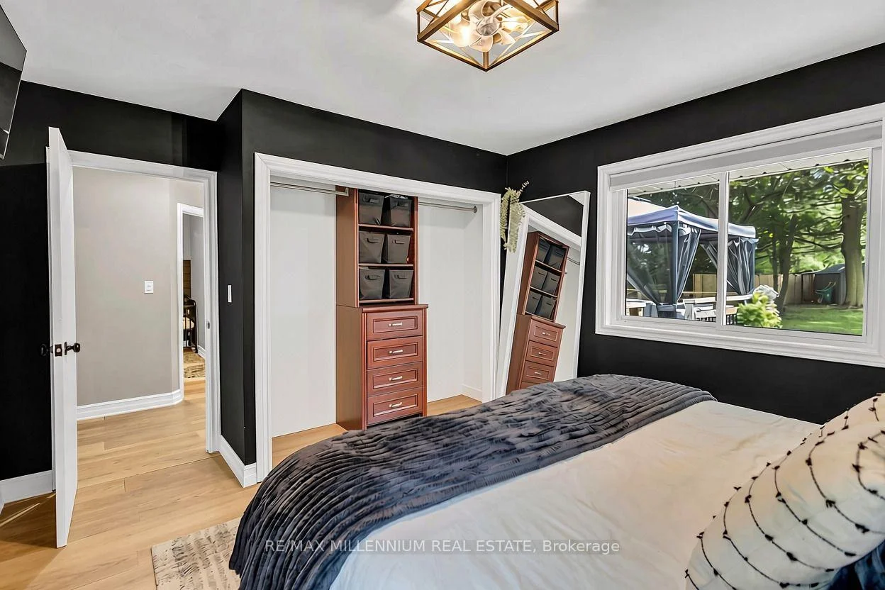 Photo 12 of 1537 Queen Street E, Caledon, Alton — HOMEH