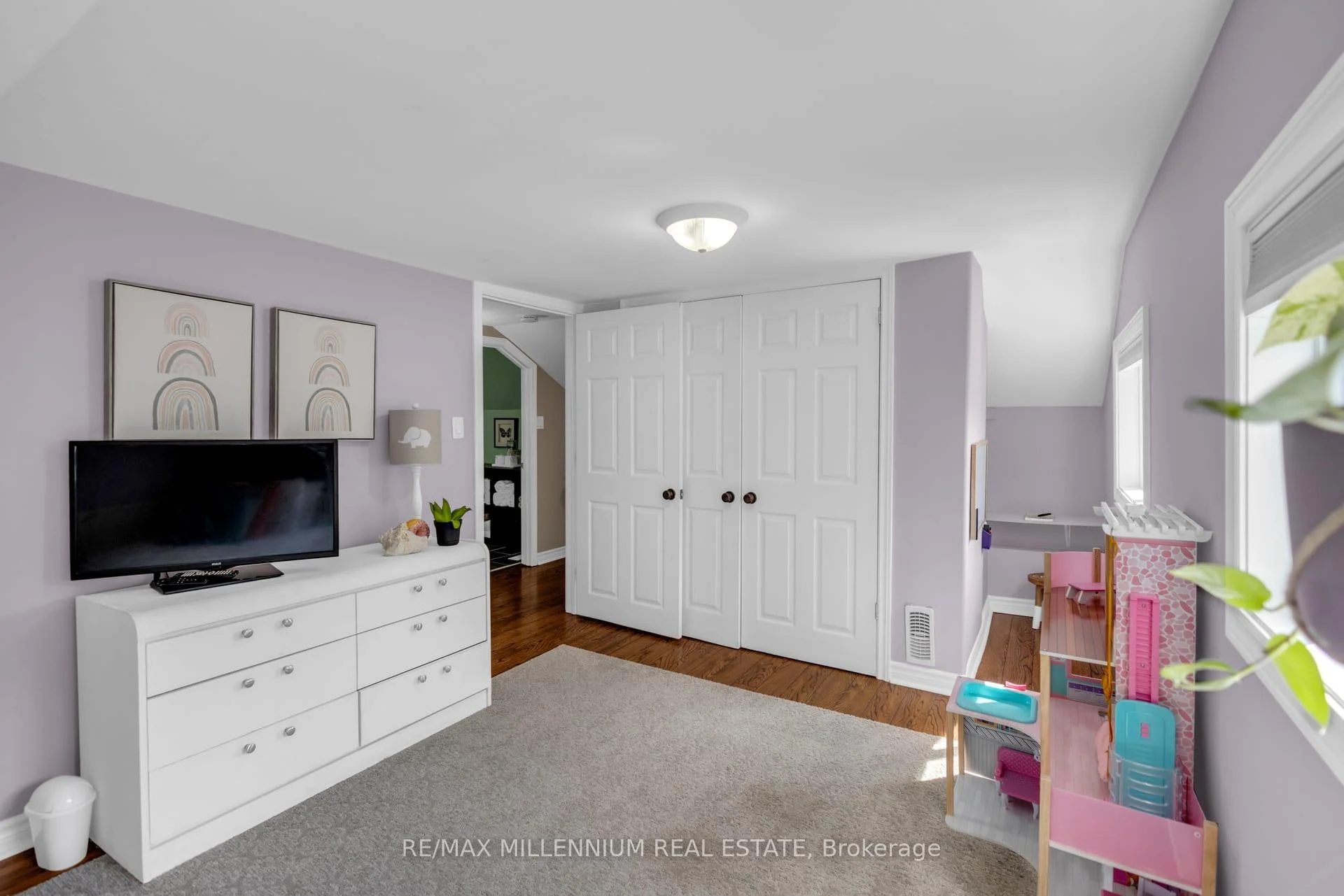 Photo 20 of 1537 Queen Street E, Caledon, Alton — HOMEH
