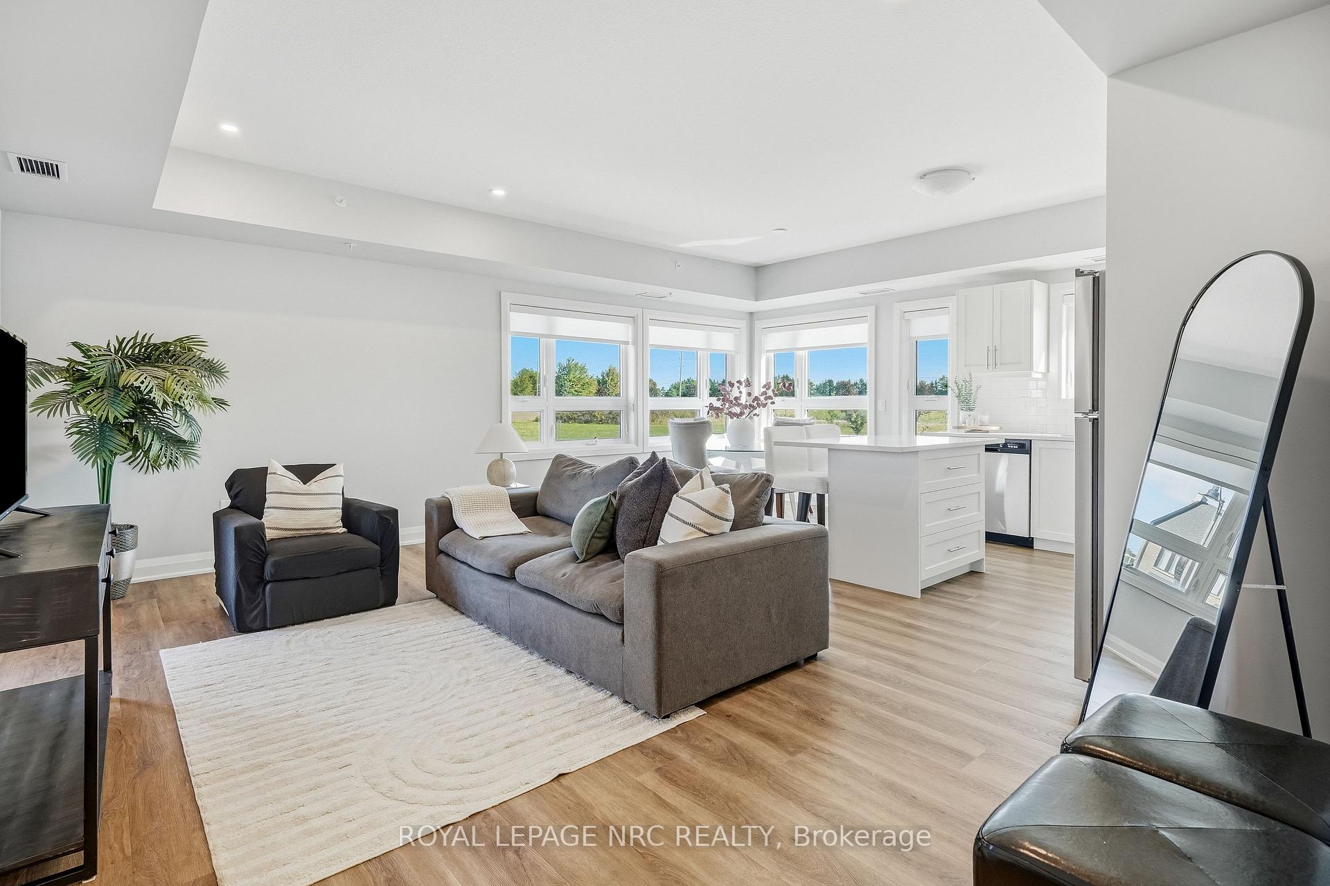 Photo 6 of Unit 9, 120 Summersides Boulevard, Pelham, Fonthill — HOMEH