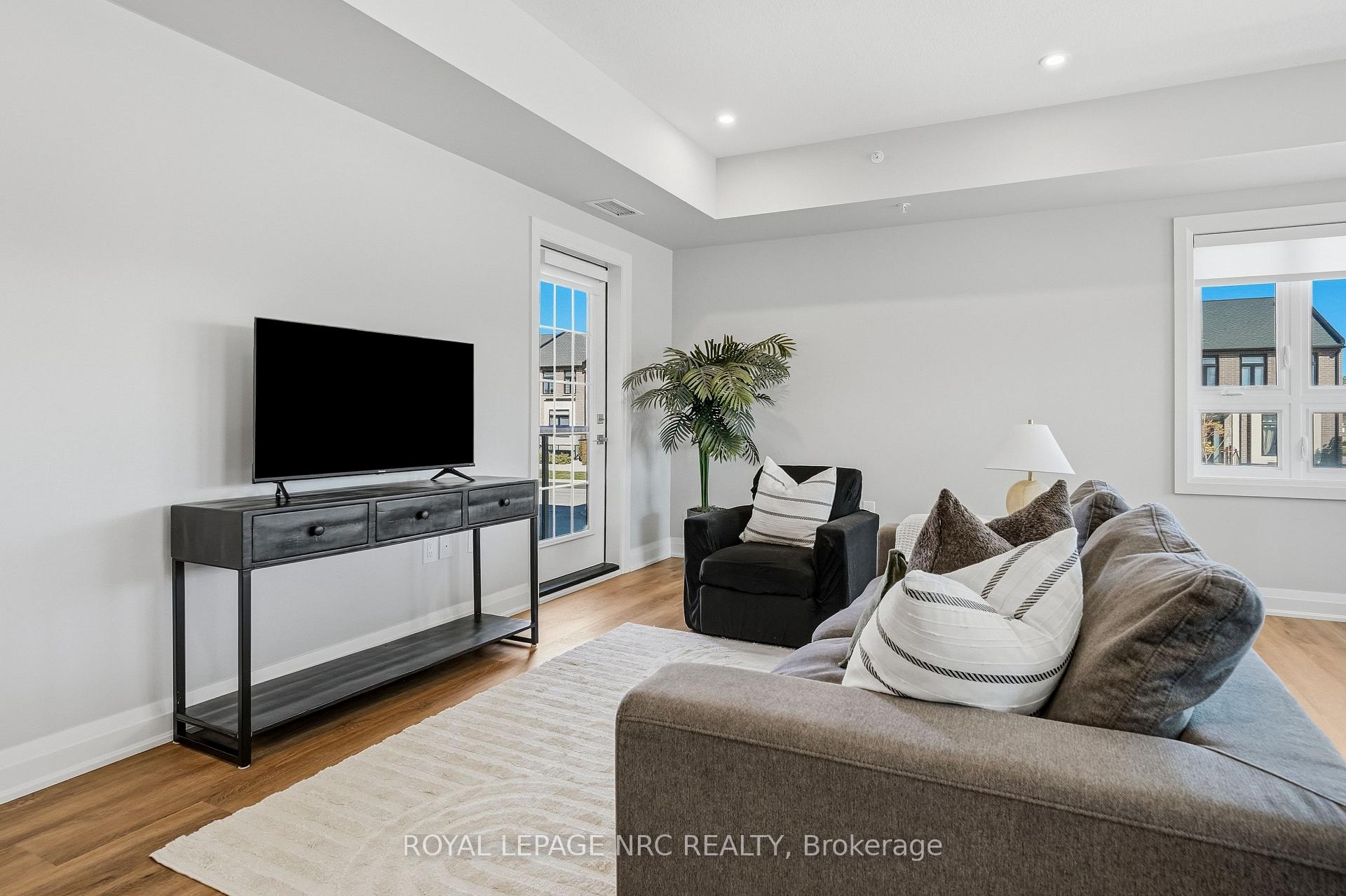 Photo 8 of Unit 9, 120 Summersides Boulevard, Pelham, Fonthill — HOMEH