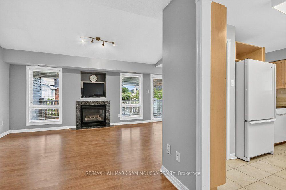 Photo 14 of 19 Colchester Square, Ottawa, Kanata - Beaverbrook — HOMEH