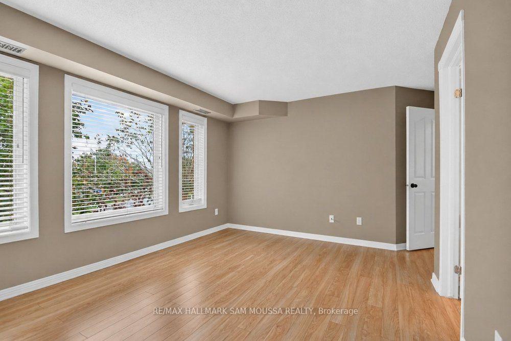 Photo 21 of 19 Colchester Square, Ottawa, Kanata - Beaverbrook — HOMEH
