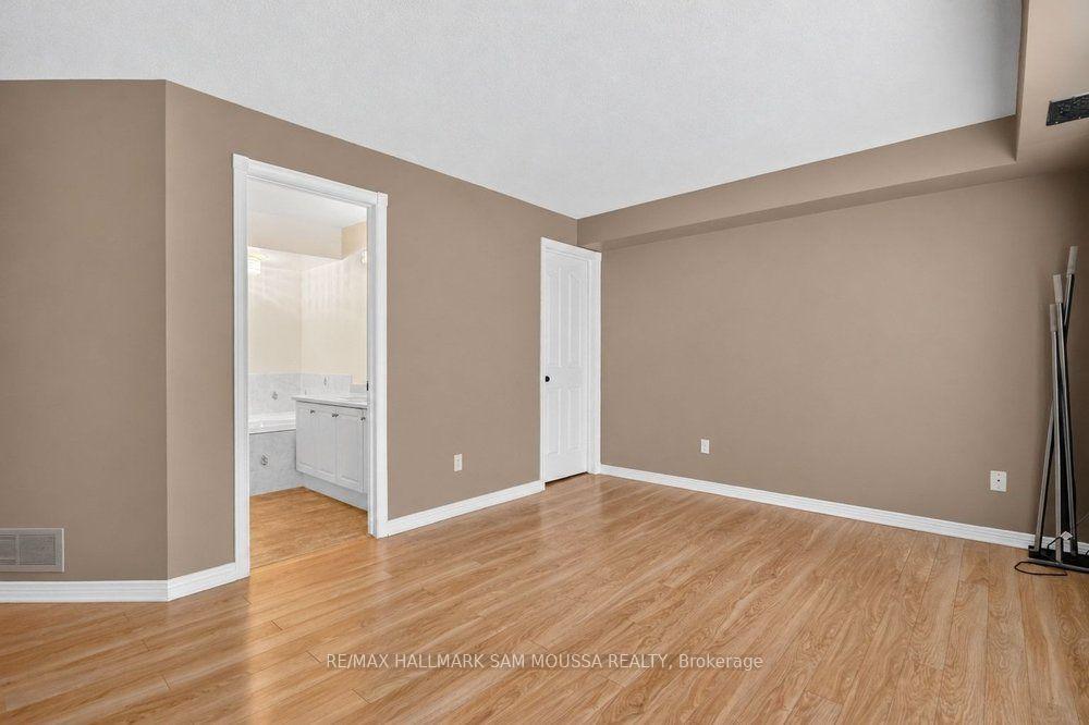 Photo 22 of 19 Colchester Square, Ottawa, Kanata - Beaverbrook — HOMEH