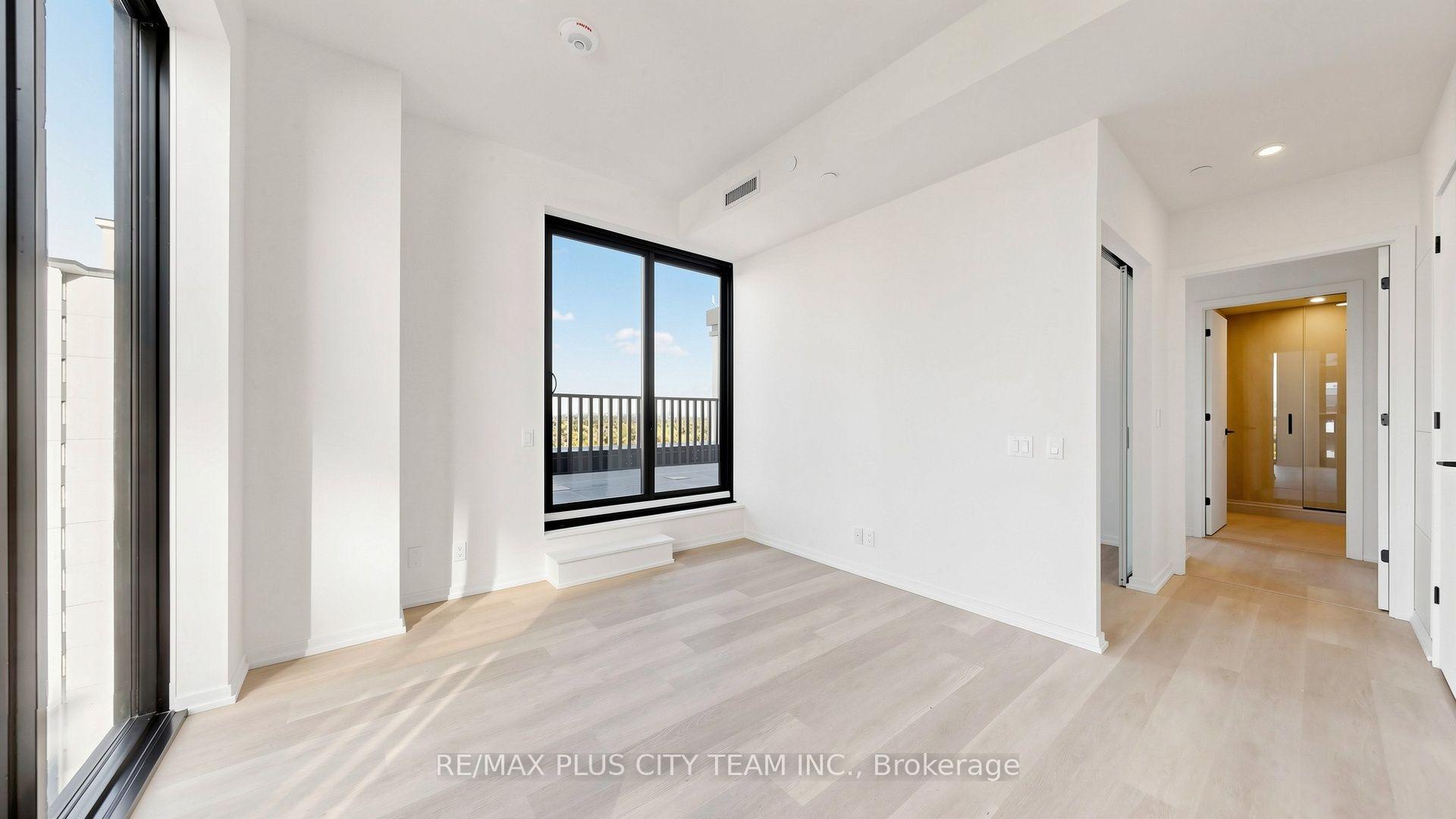 Photo 5 of Unit 1801, 109 Erskine Avenue, Toronto, Mount Pleasant West — HOMEH