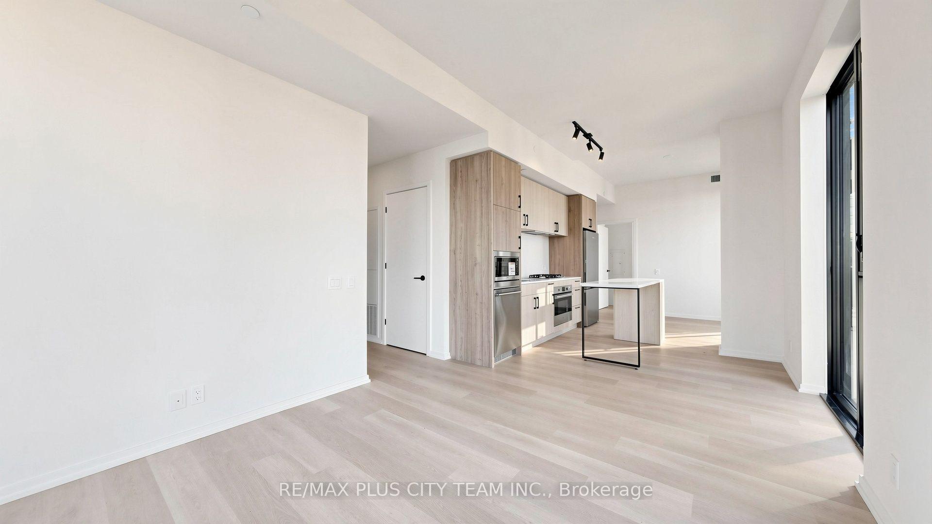 Photo 9 of Unit 1801, 109 Erskine Avenue, Toronto, Mount Pleasant West — HOMEH