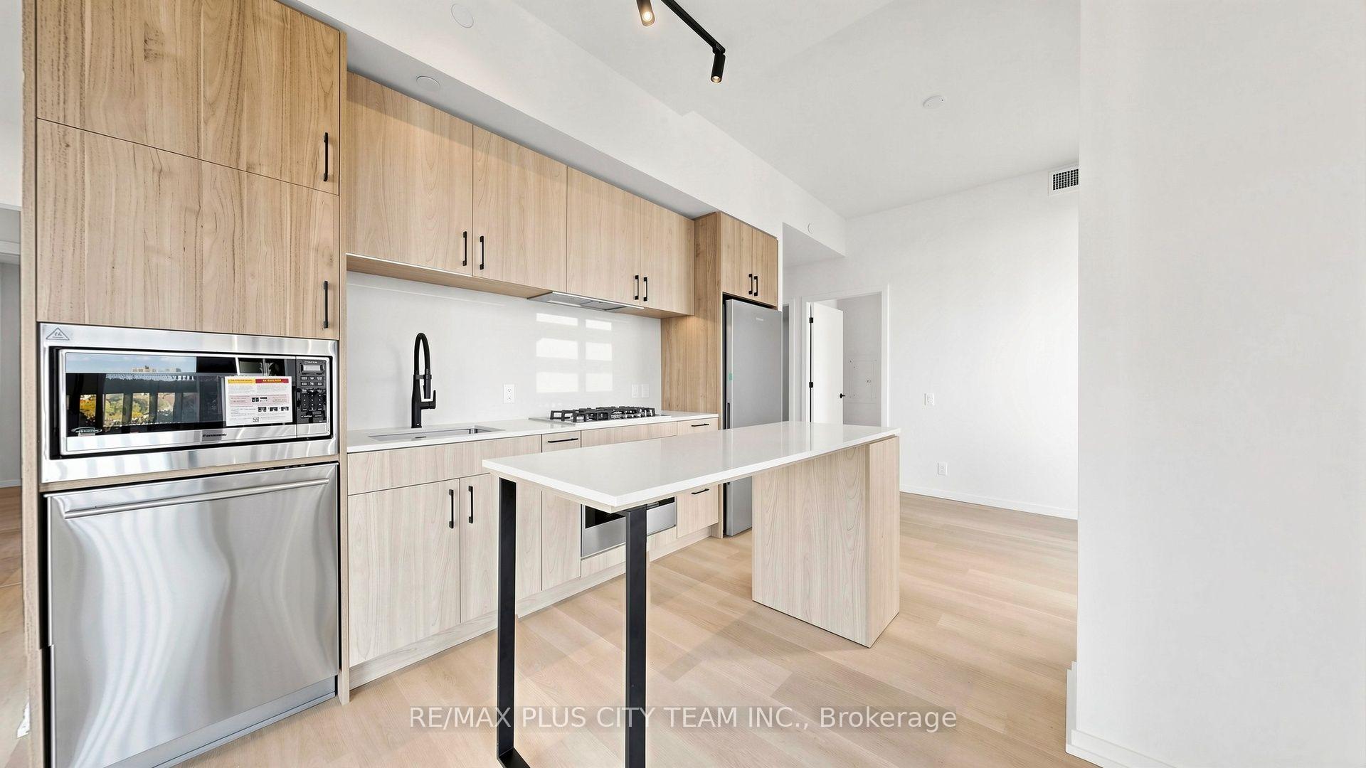 Photo 10 of Unit 1801, 109 Erskine Avenue, Toronto, Mount Pleasant West — HOMEH