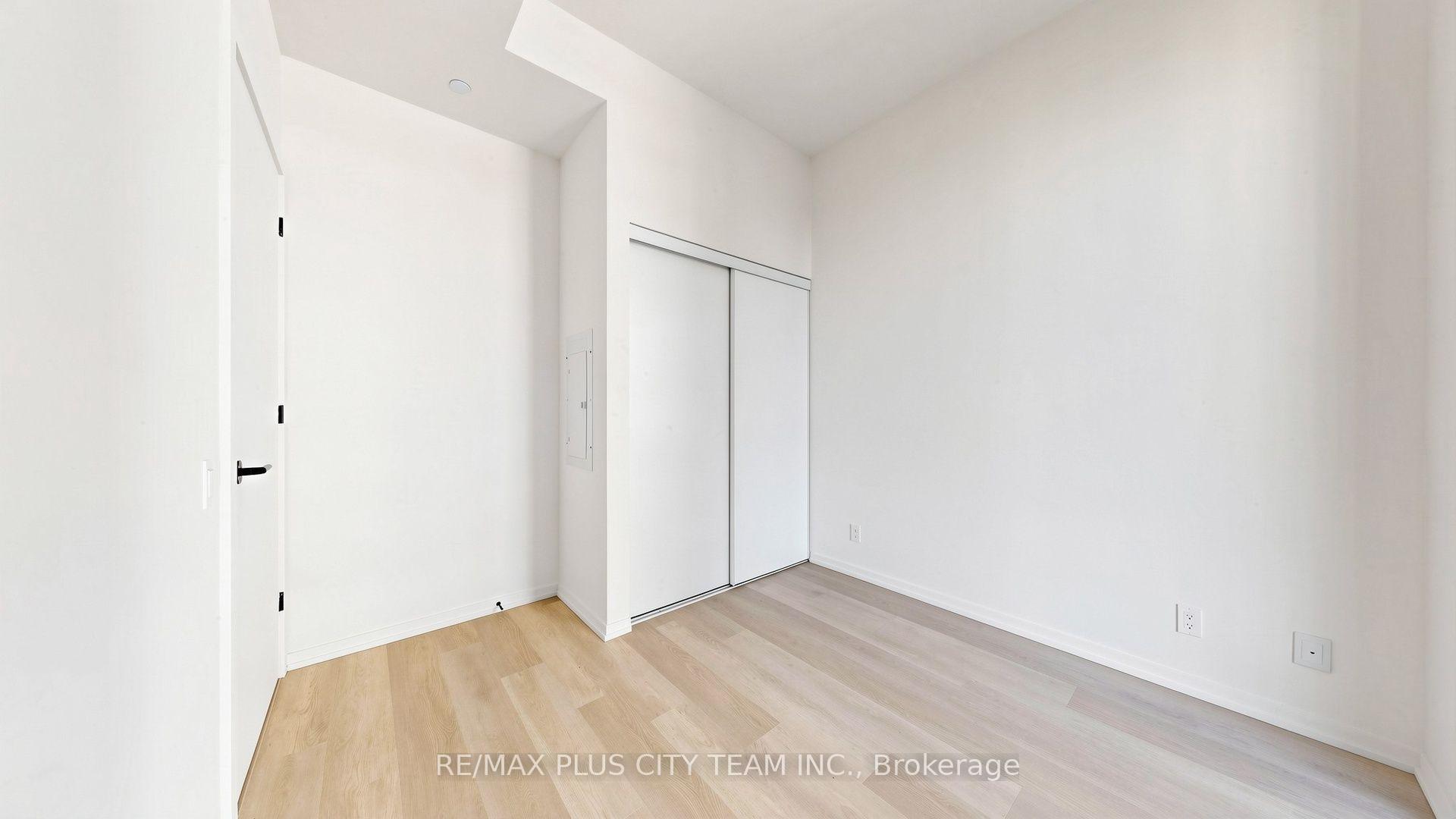 Photo 21 of Unit 1801, 109 Erskine Avenue, Toronto, Mount Pleasant West — HOMEH