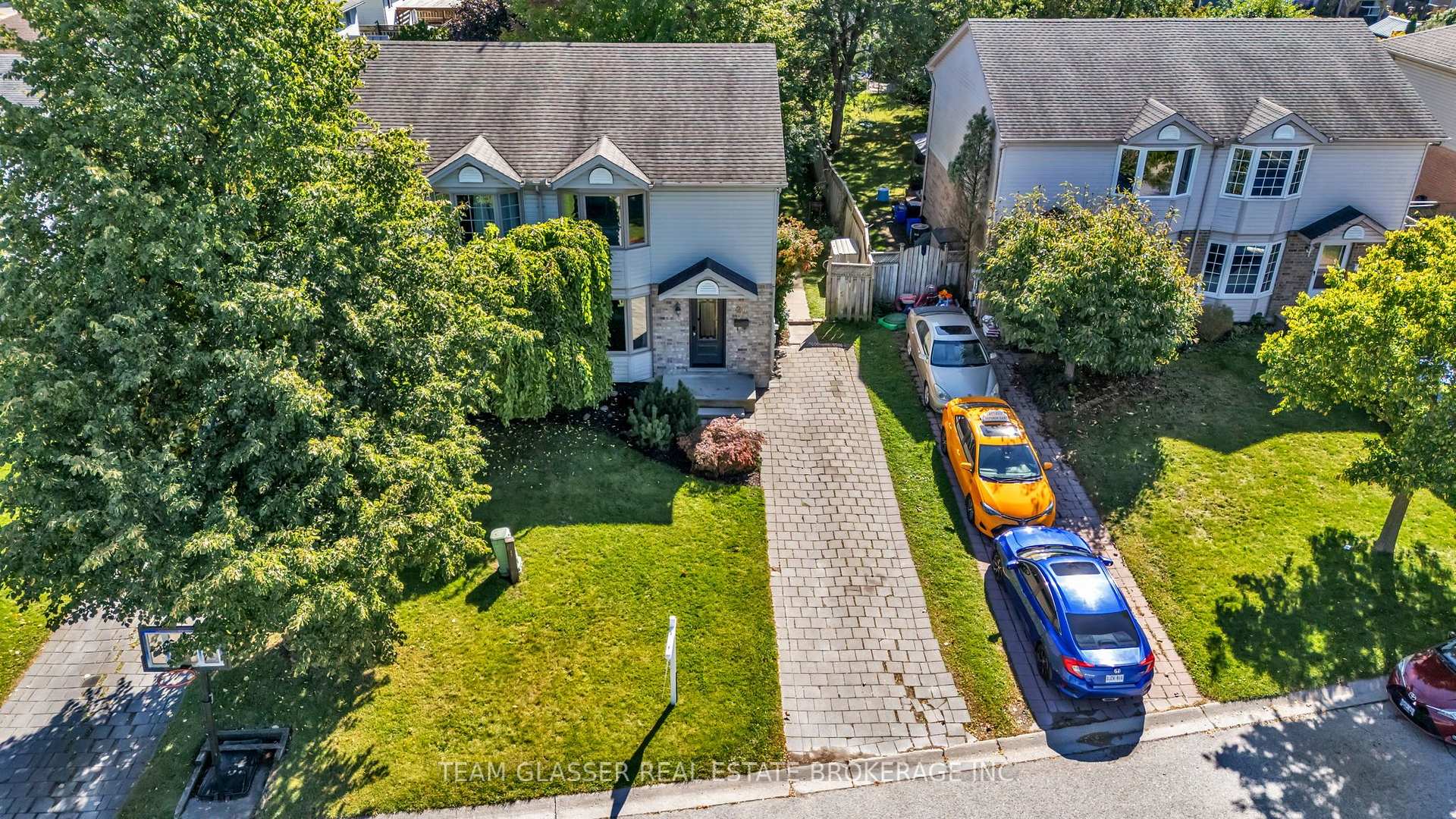 Photo 2 of 26 Daybreak Drive, London, East I — HOMEH