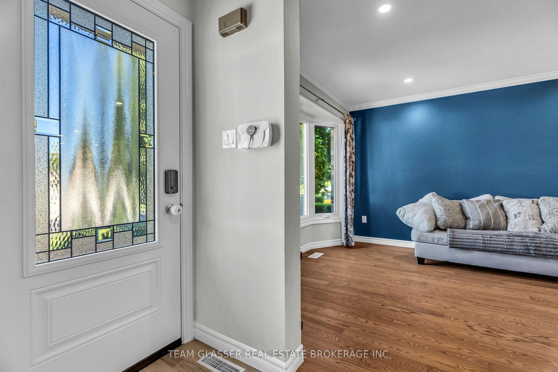 Photo 12 of 26 Daybreak Drive, London, East I — HOMEH