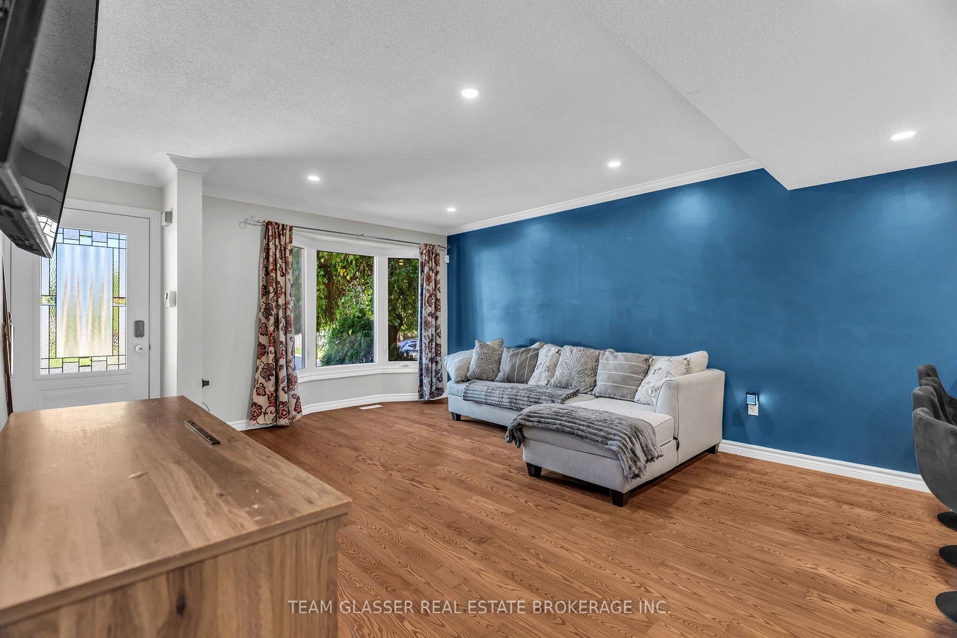 Photo 13 of 26 Daybreak Drive, London, East I — HOMEH