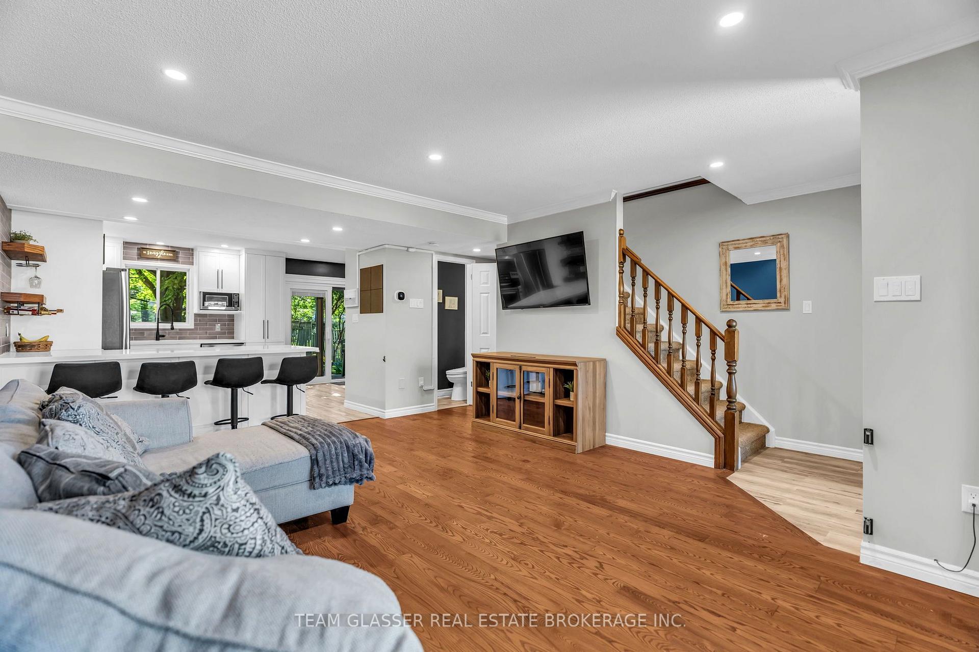 Photo 16 of 26 Daybreak Drive, London, East I — HOMEH