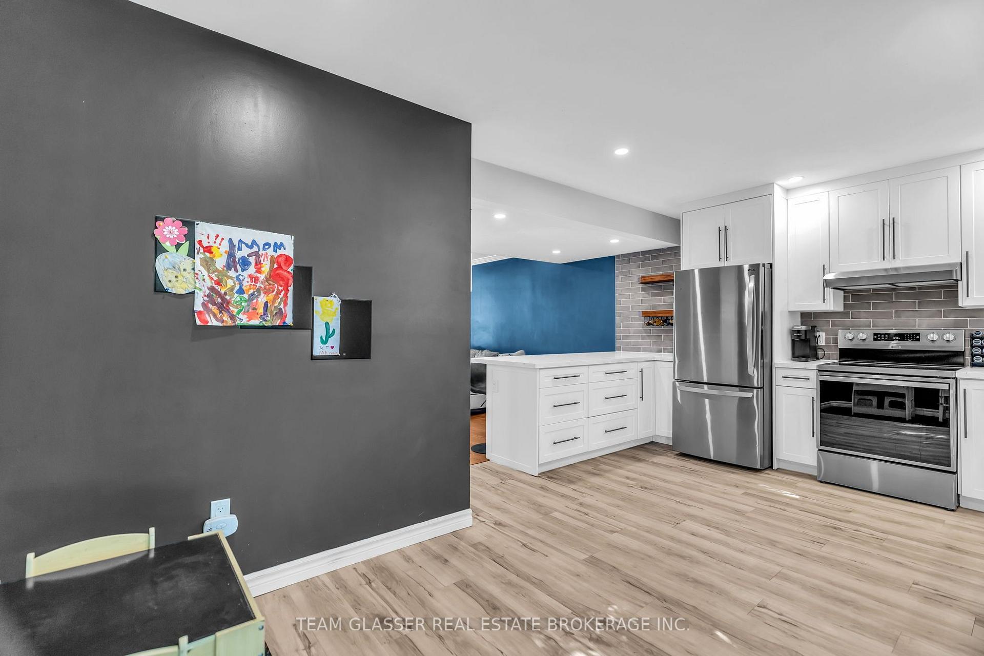 Photo 22 of 26 Daybreak Drive, London, East I — HOMEH