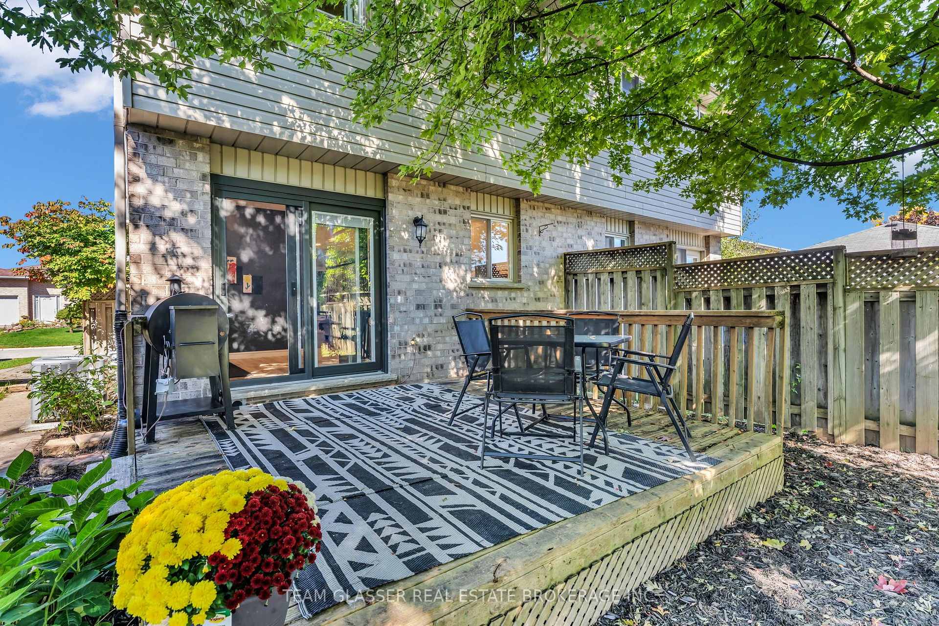 Photo 42 of 26 Daybreak Drive, London, East I — HOMEH