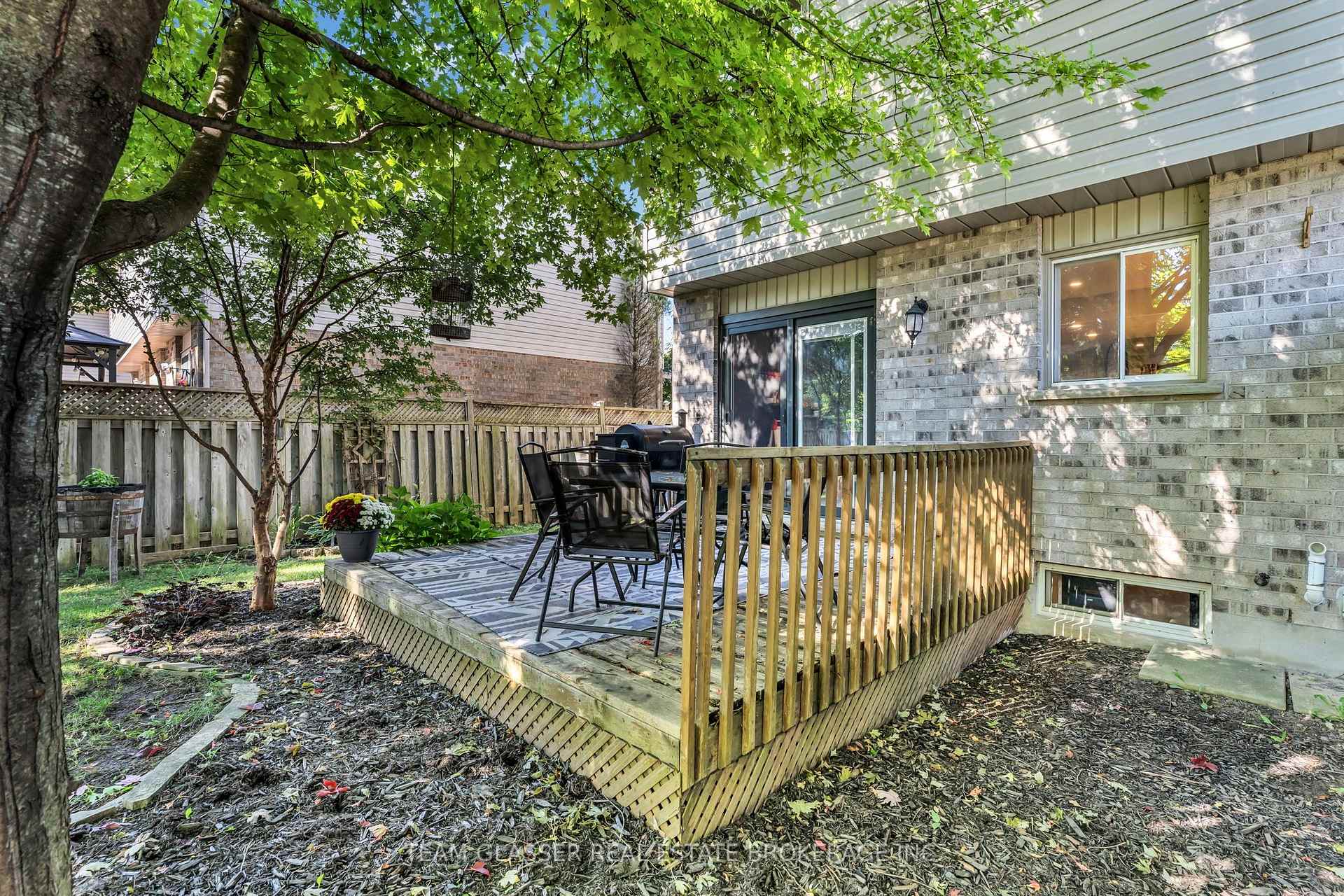 Photo 43 of 26 Daybreak Drive, London, East I — HOMEH