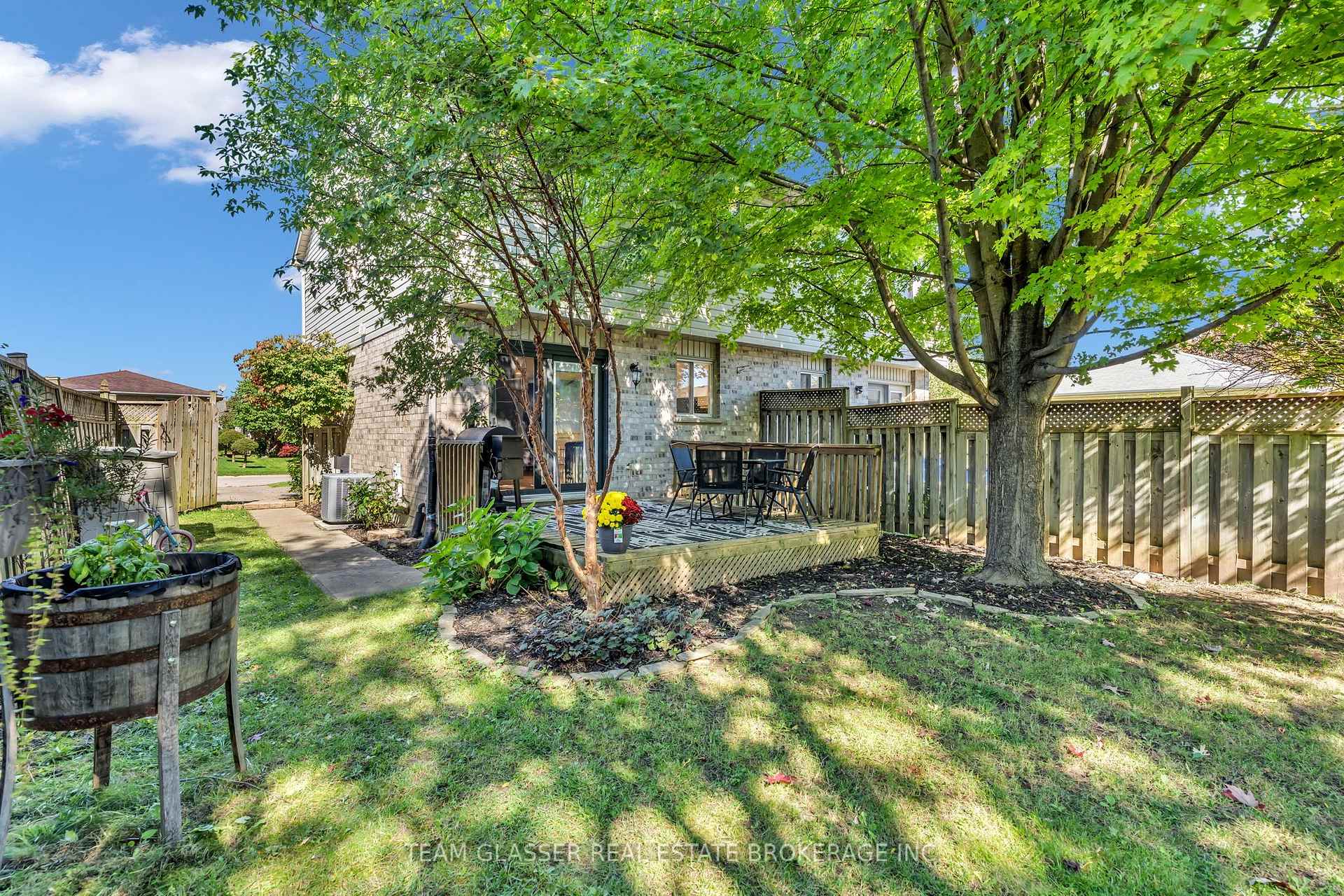 Photo 49 of 26 Daybreak Drive, London, East I — HOMEH