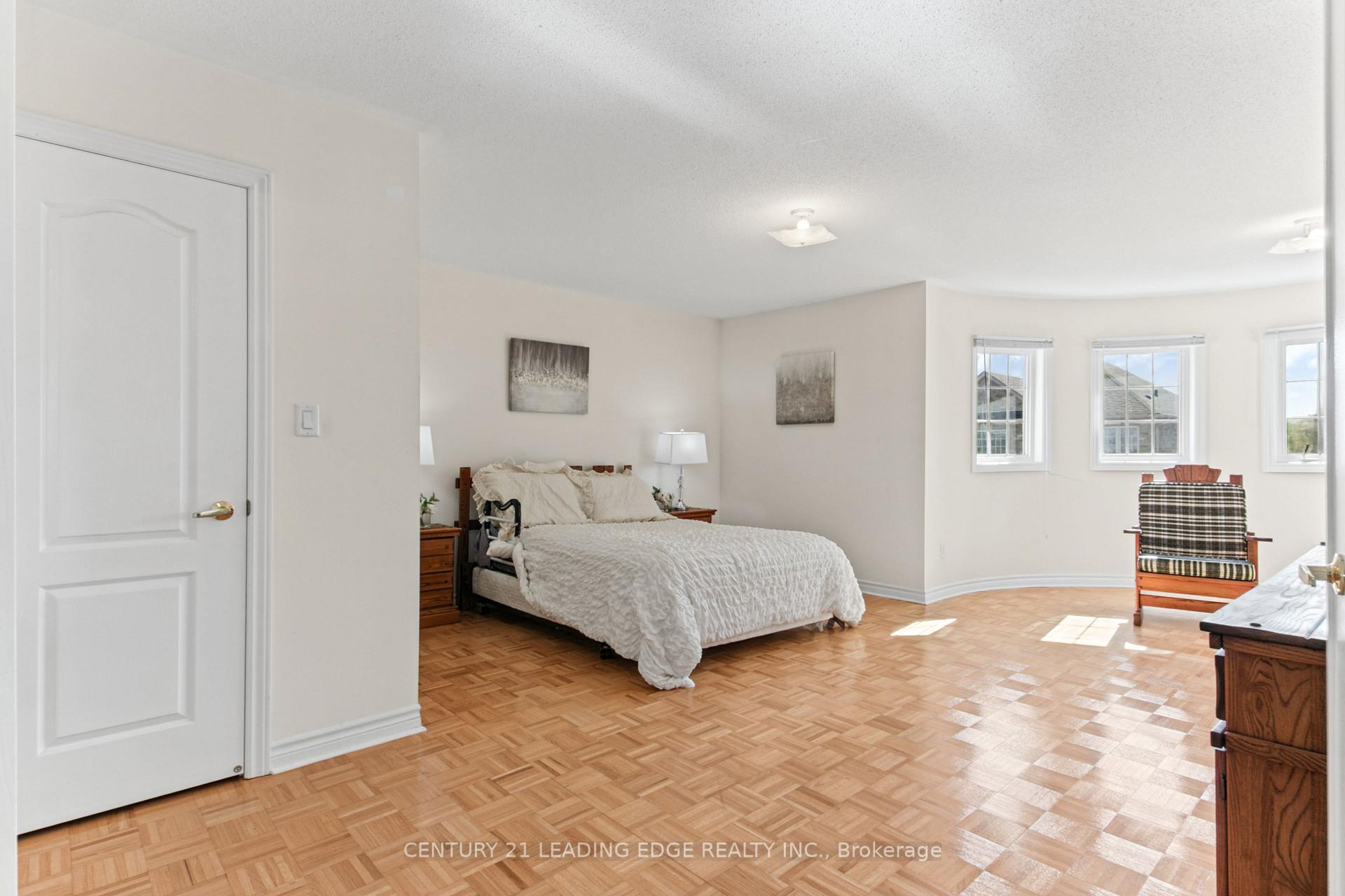 Photo 23 of 35 Hartwell Way, Aurora, Rural Aurora — HOMEH