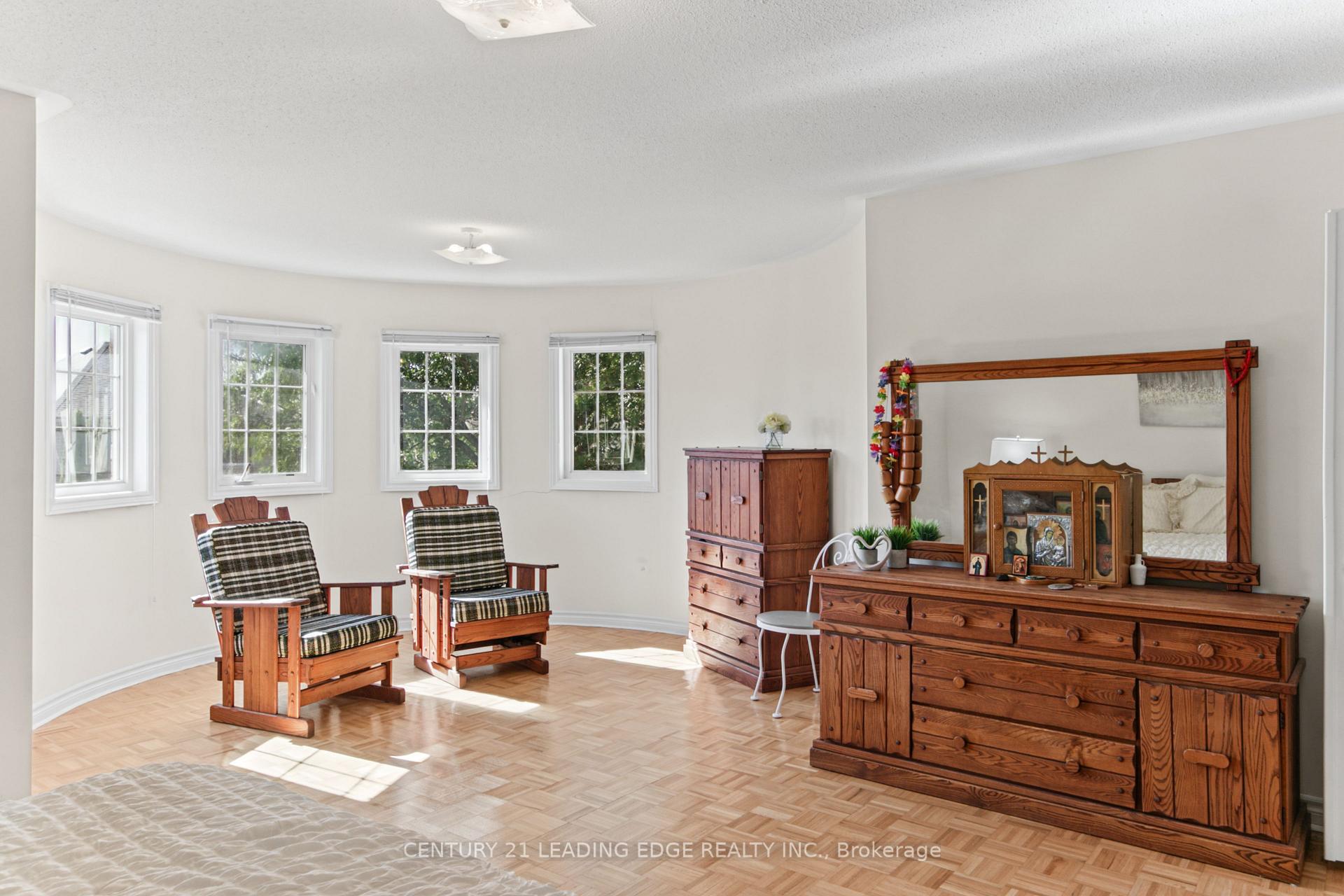 Photo 25 of 35 Hartwell Way, Aurora, Rural Aurora — HOMEH