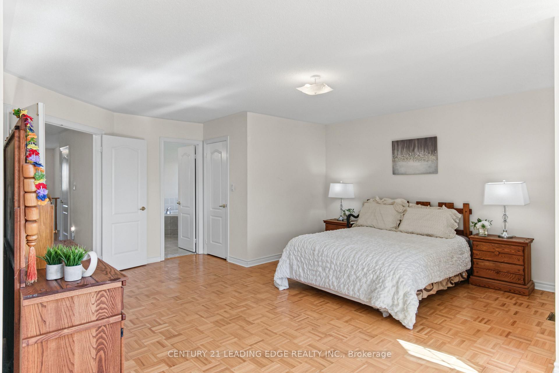 Photo 26 of 35 Hartwell Way, Aurora, Rural Aurora — HOMEH